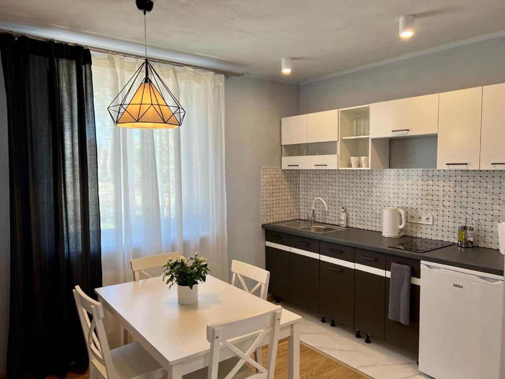 Two-Bedroom Apartment - Photo 6