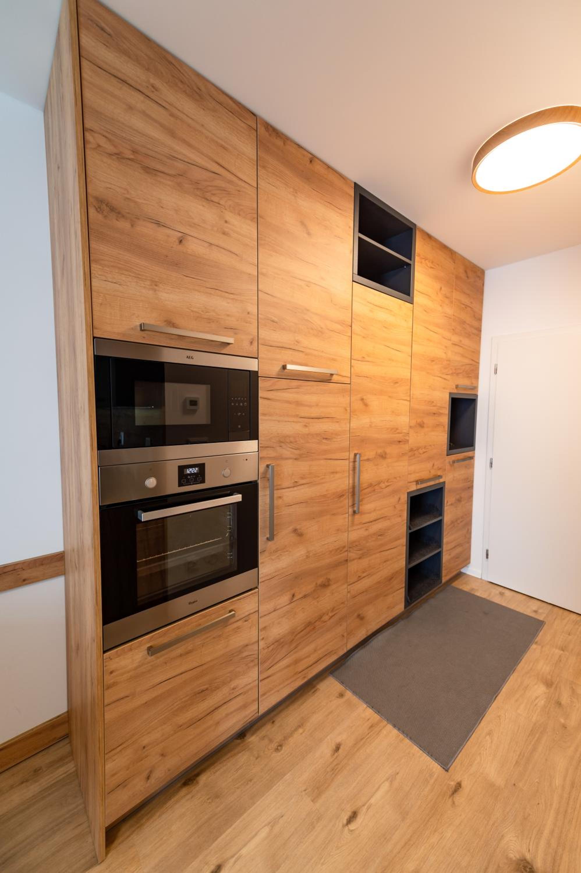 Two-Bedroom Apartment - Photo 21