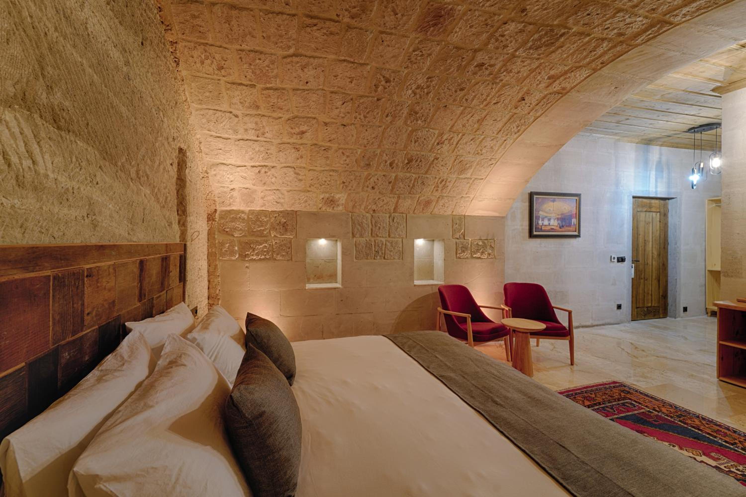 Suite - Photo 10