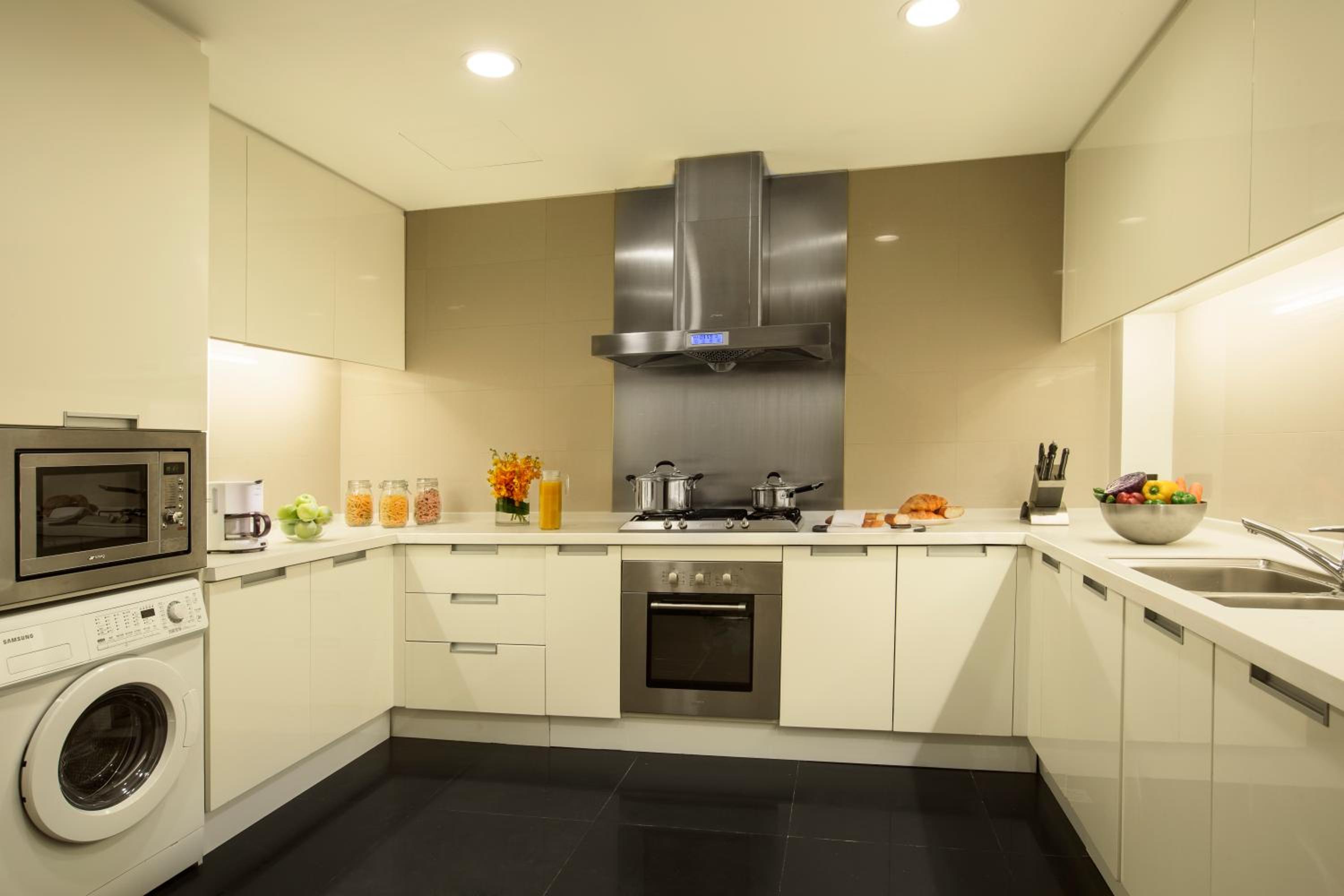 Three-Bedroom Executive  photo 2