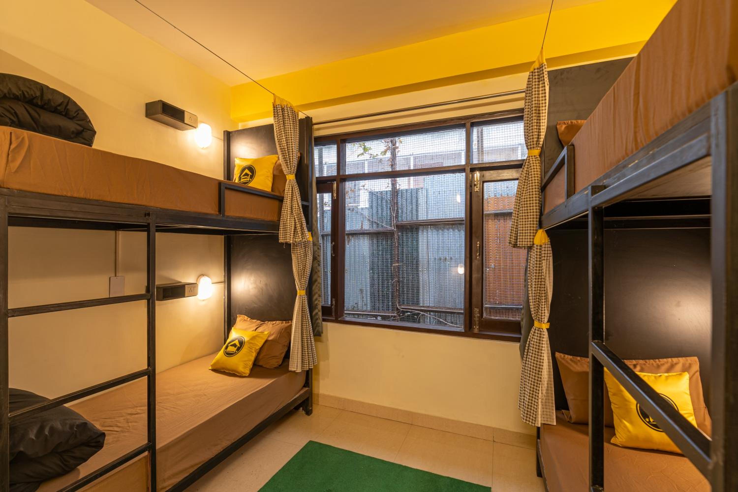 Bed in 4-Bed Female Dormitory Room photo 1