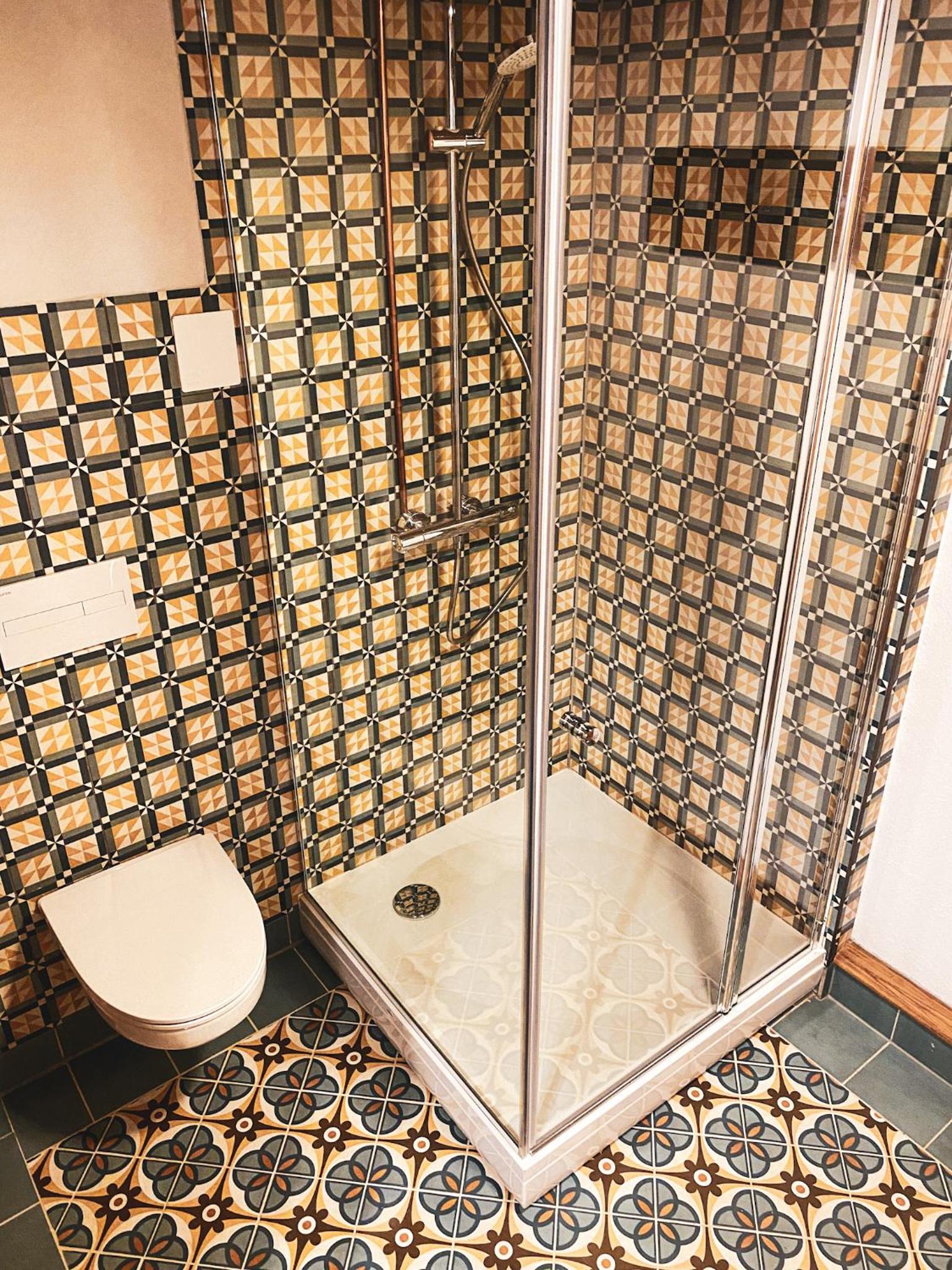 Double Room with Private Bathroom - Photo 3