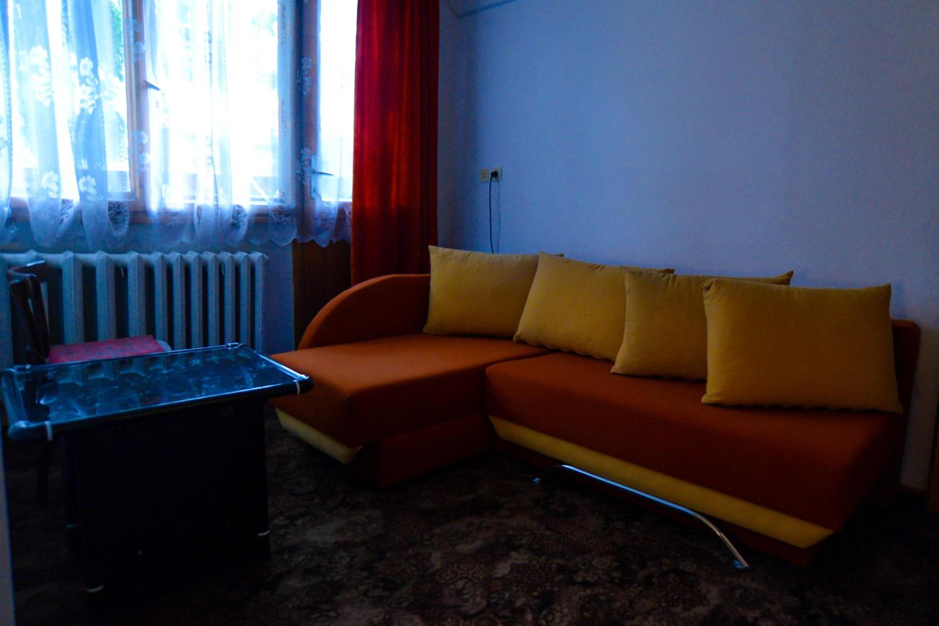 Family Room photo 2