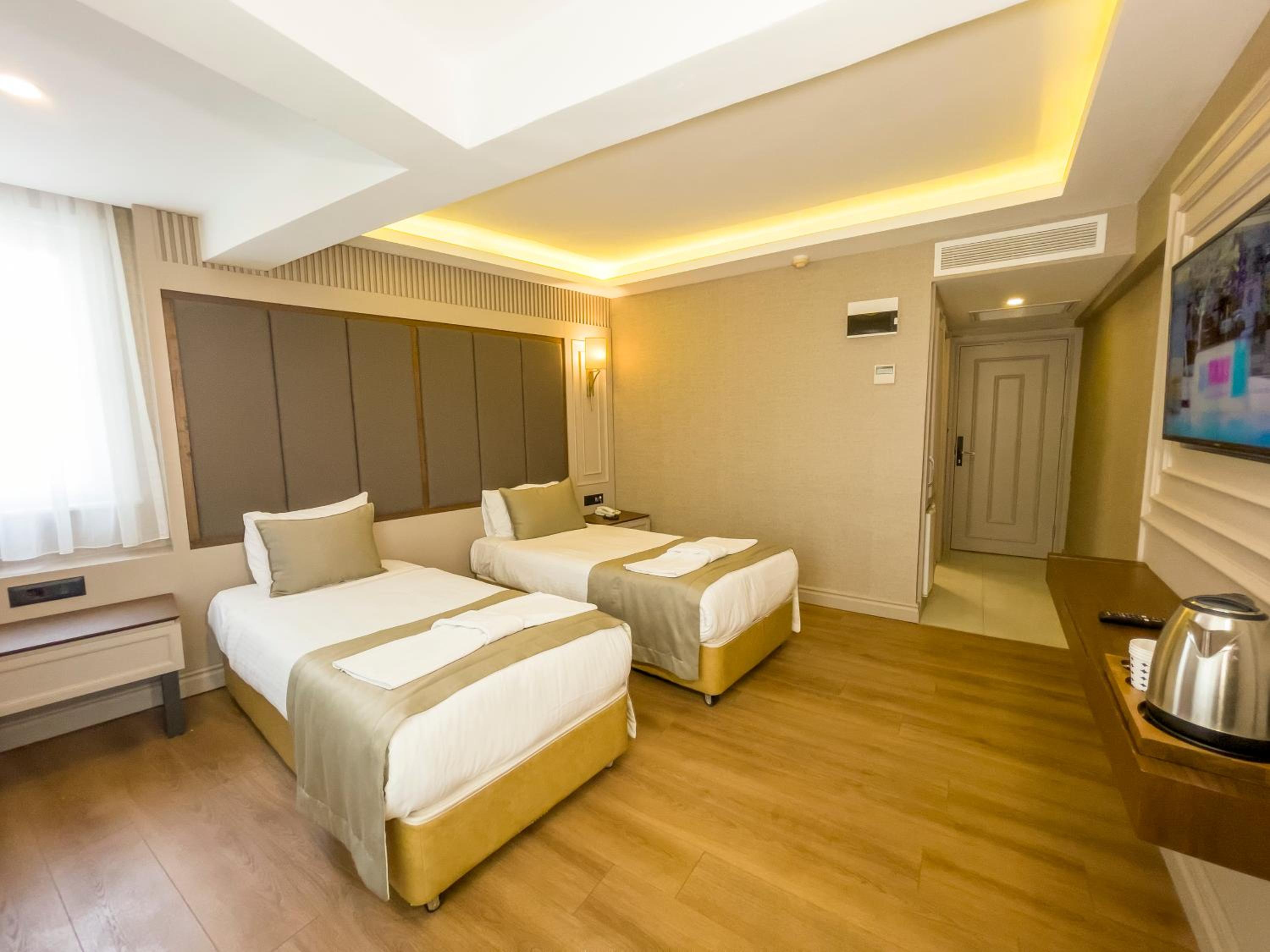 Double or Twin Room photo 1