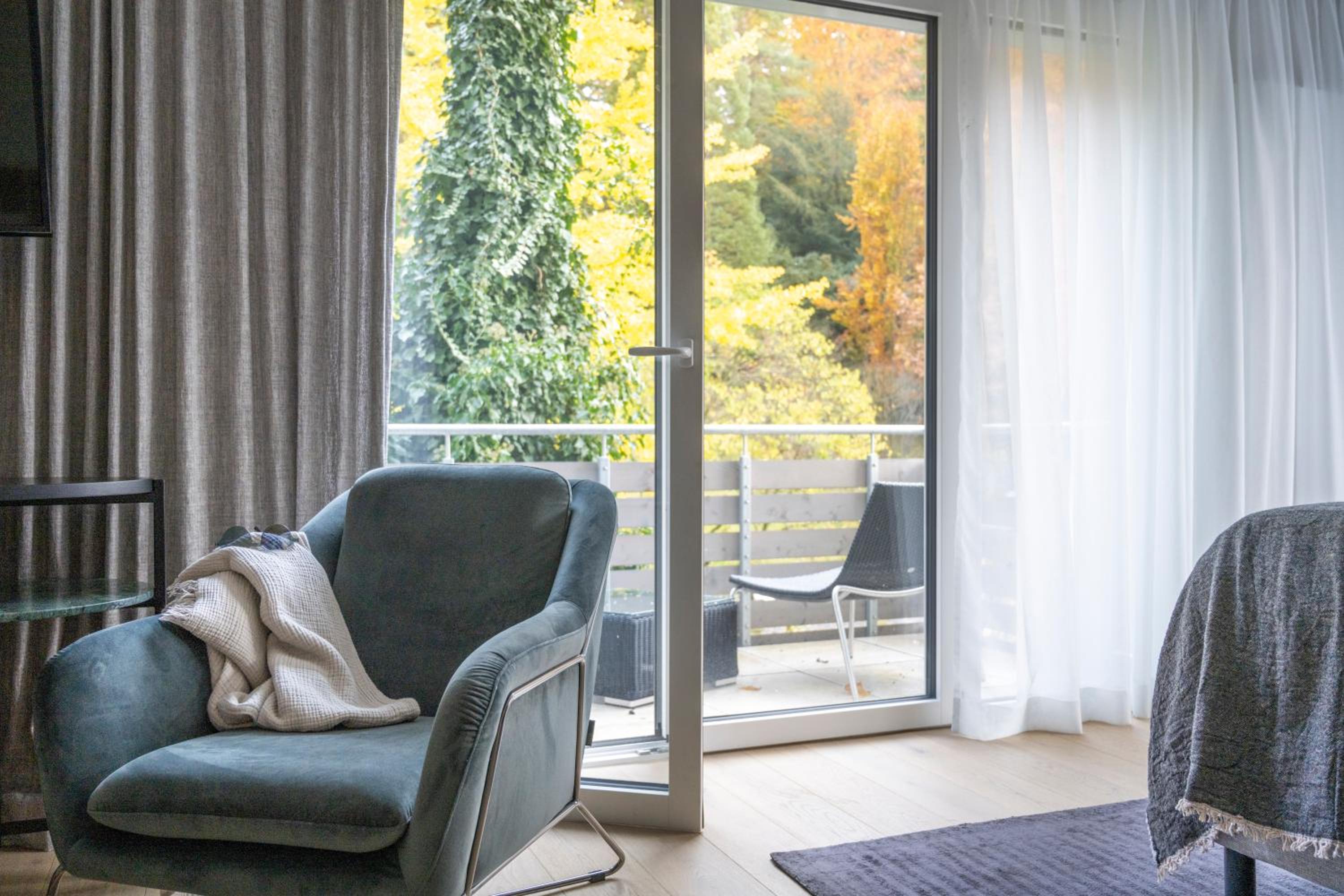 Deluxe Double Room with Balcony - Photo 5