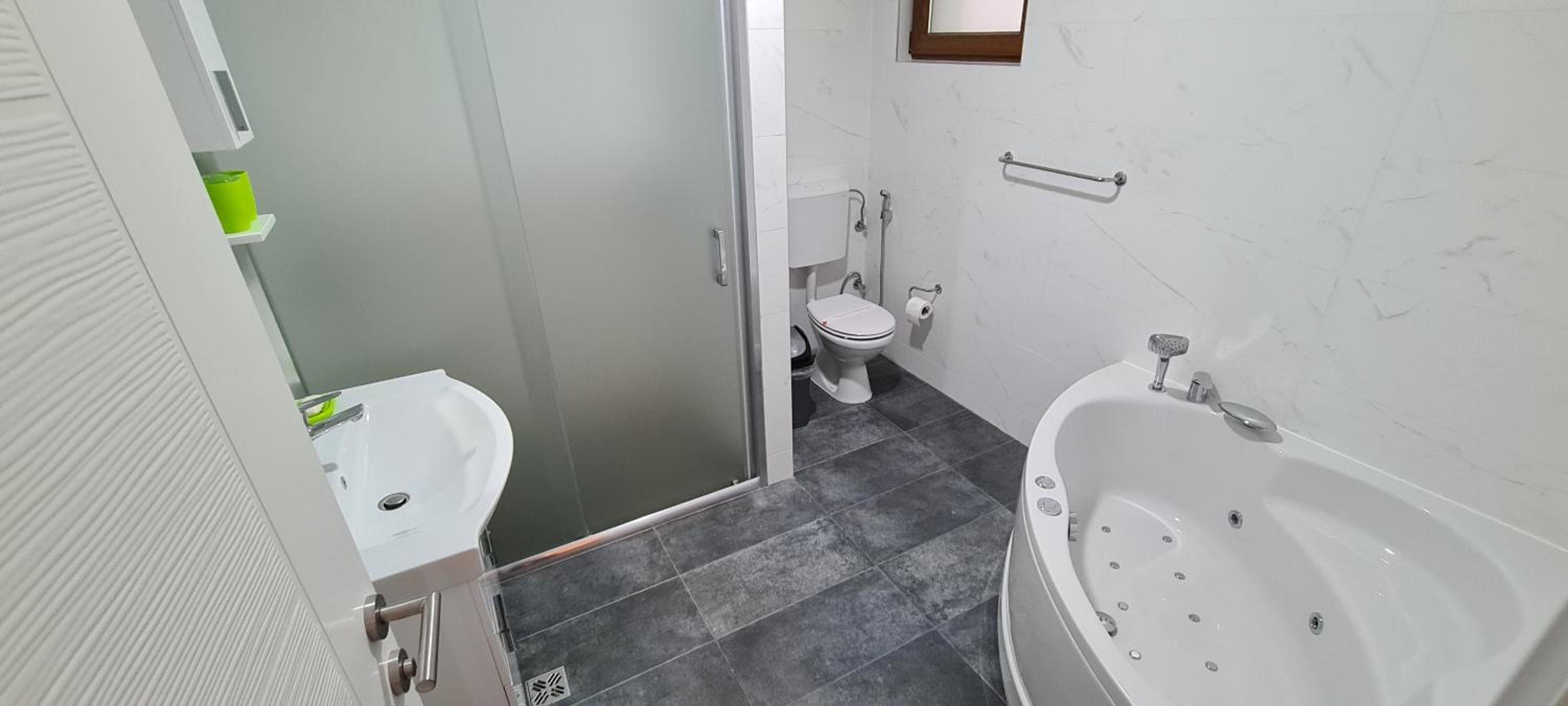 Apartment - Ground Floor - Photo 15