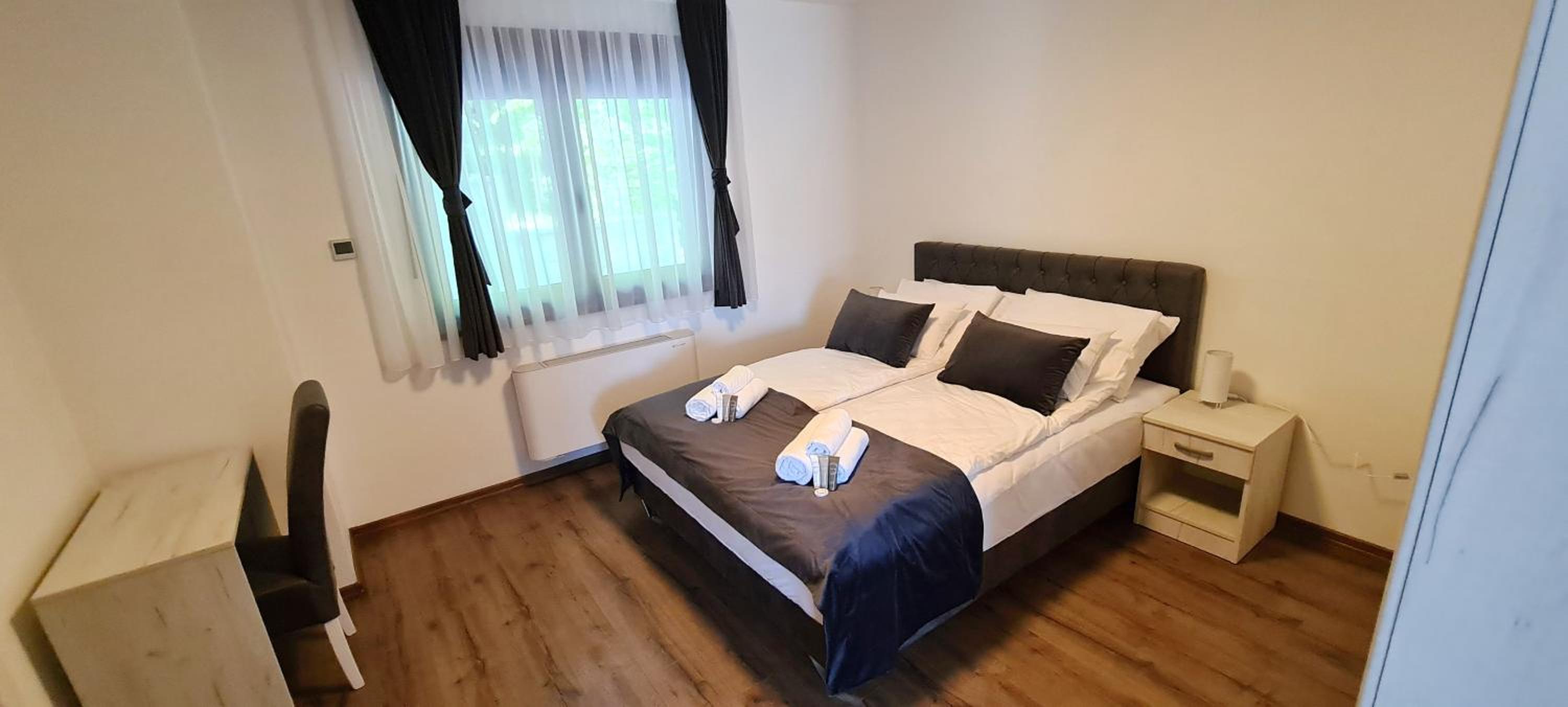 Apartment - Ground Floor - Photo 3