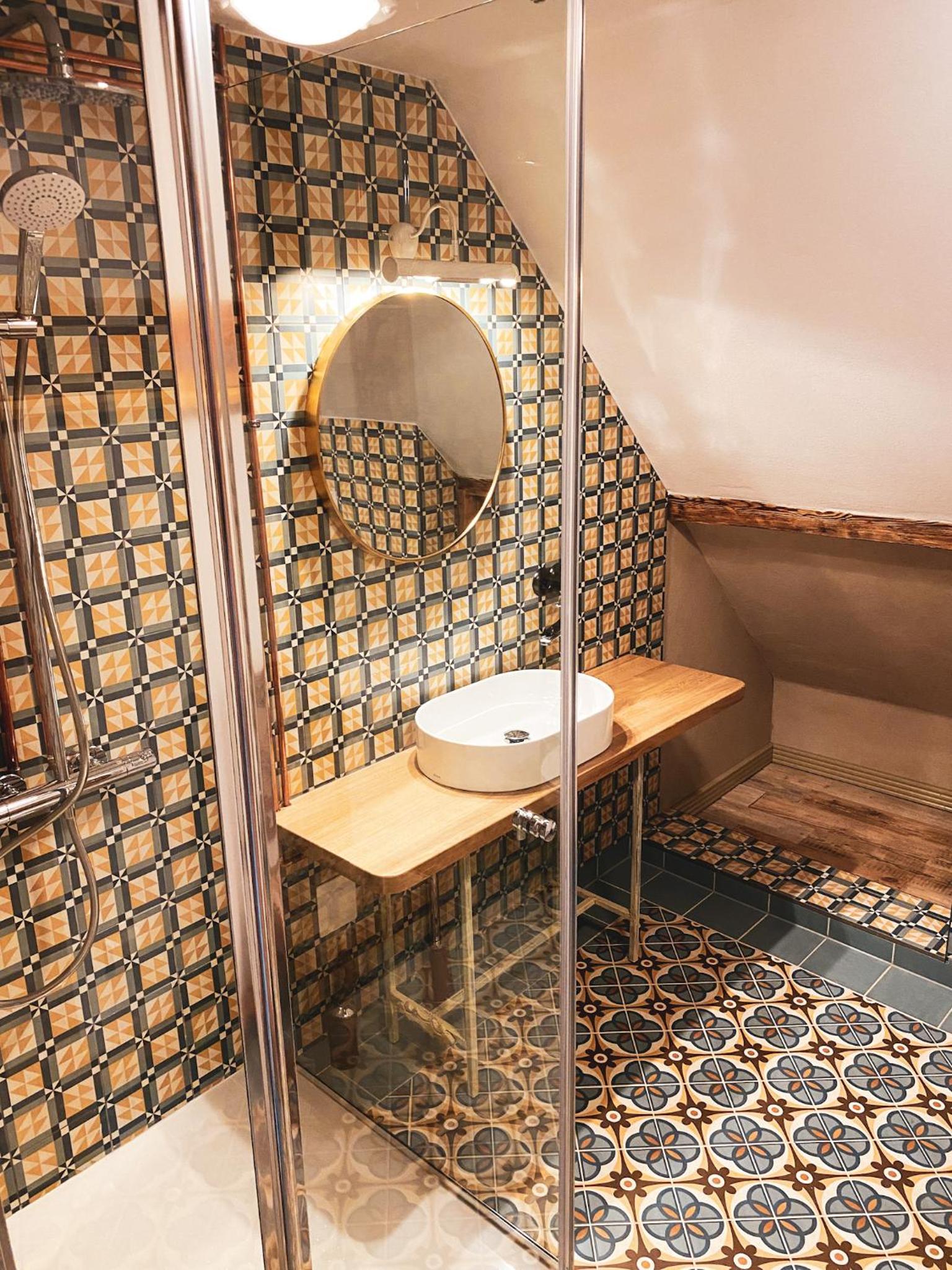 Triple Room with Private Bathroom - Photo 6