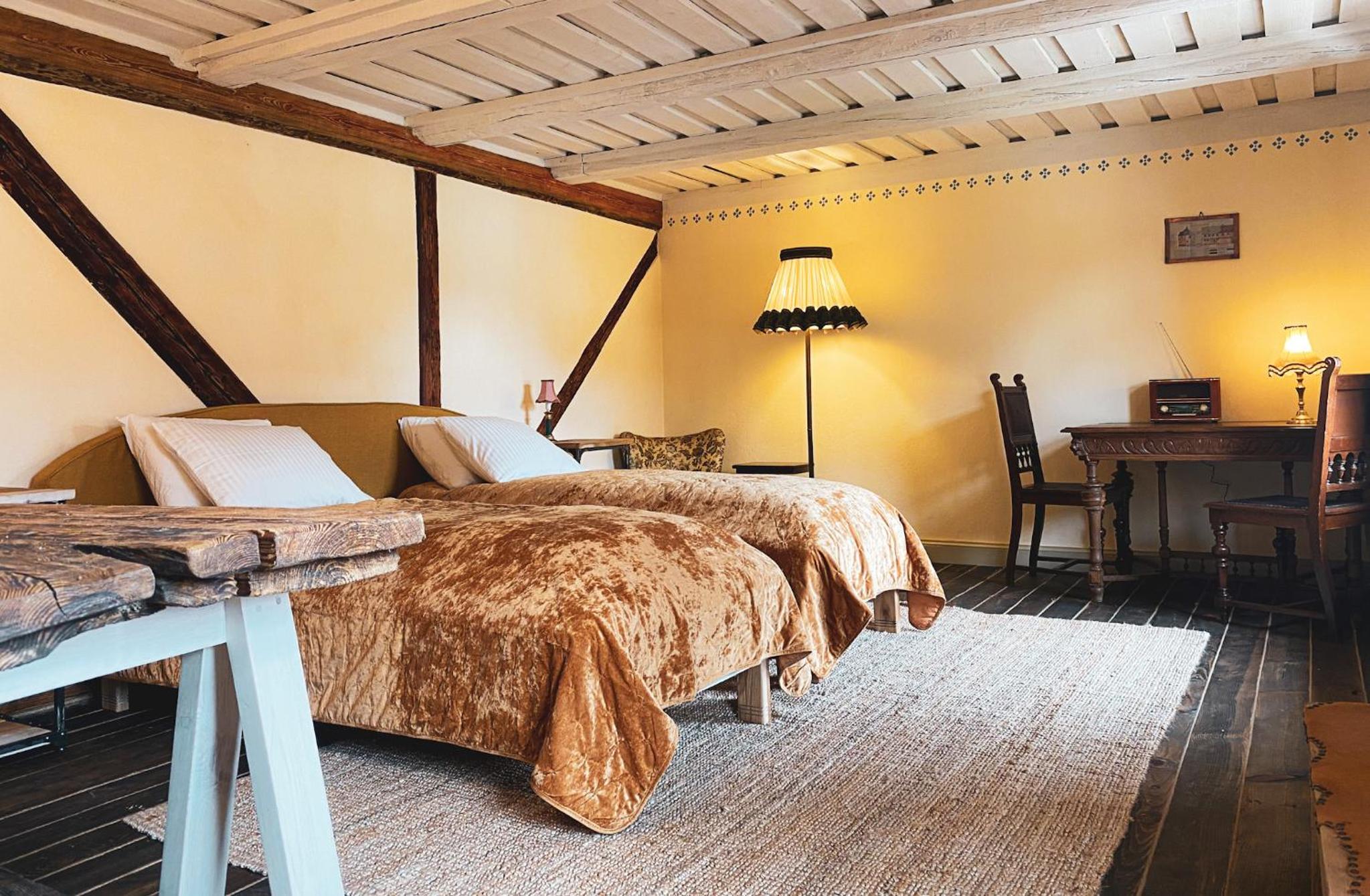 Double Room with Private Bathroom - Photo 1