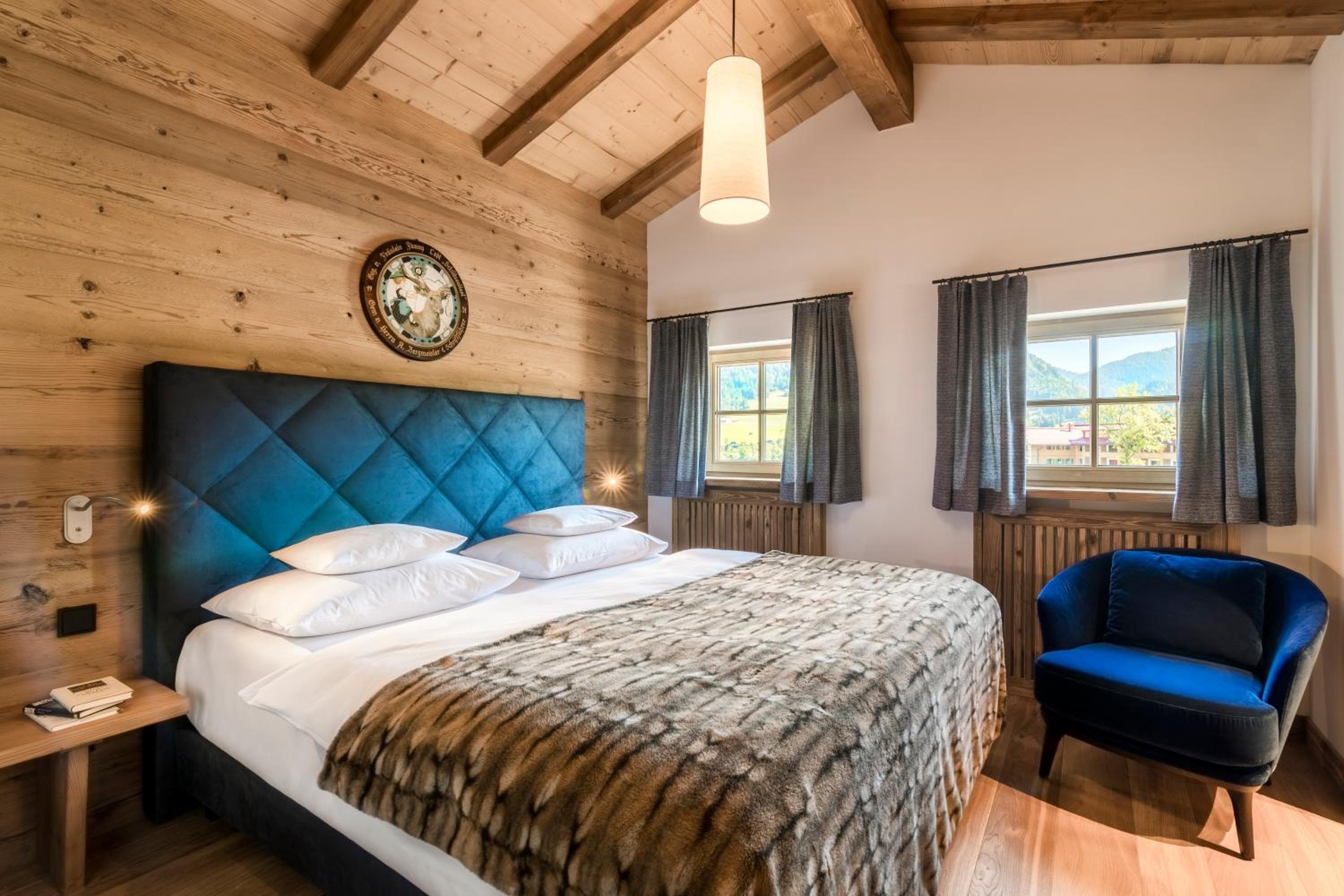 Three-Bedroom Chalet photo 2