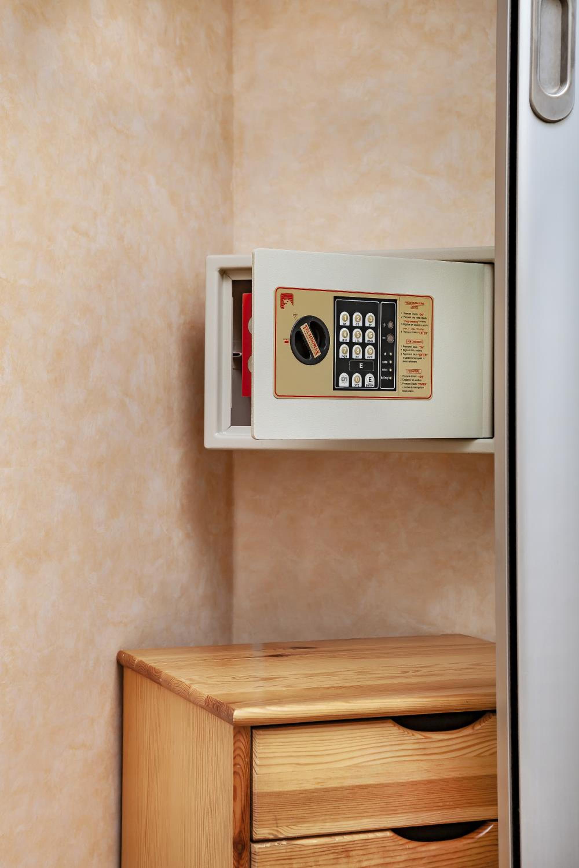 Standard Single Room photo 3