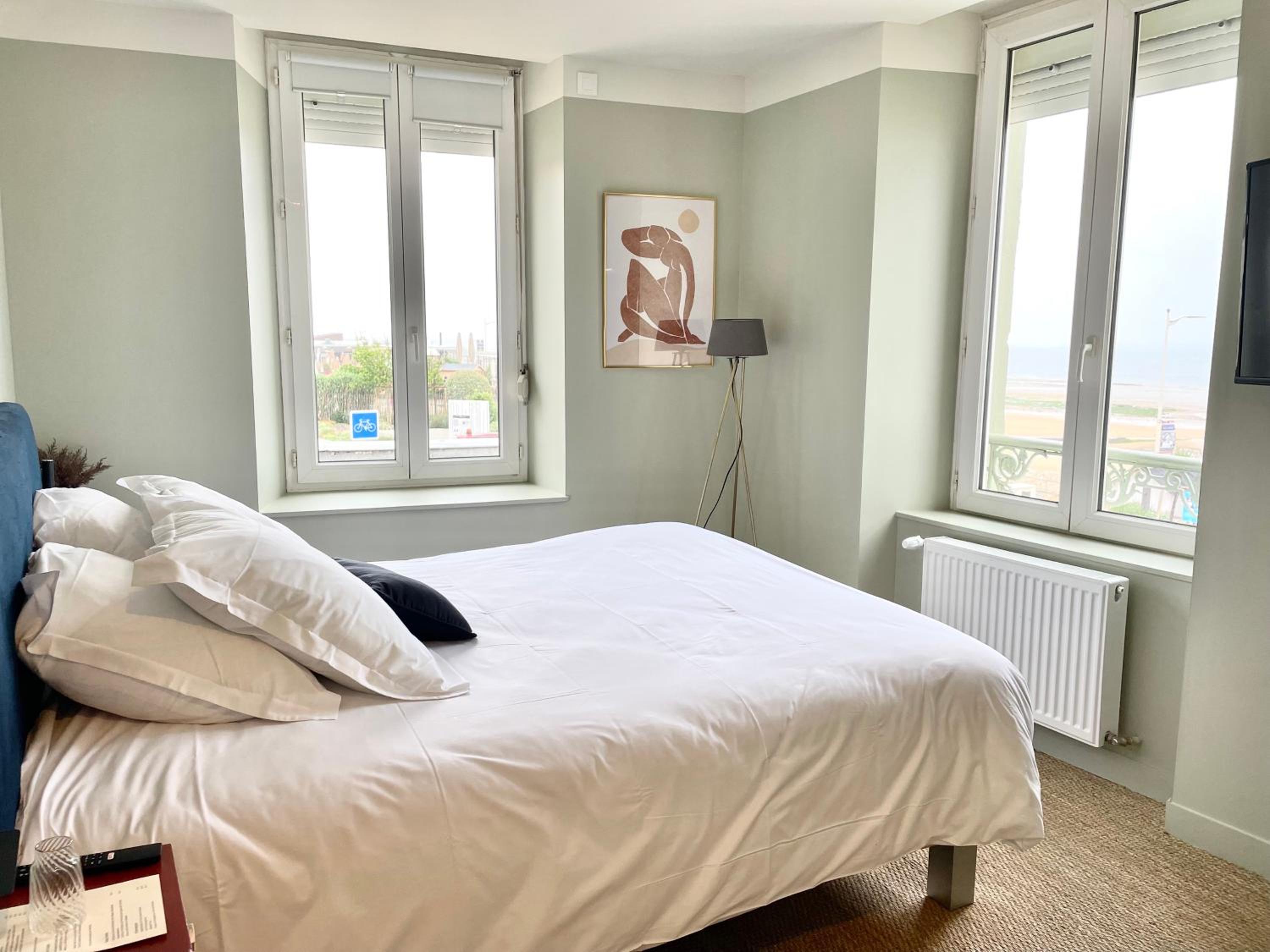 Double Room with Sea View - Photo 3