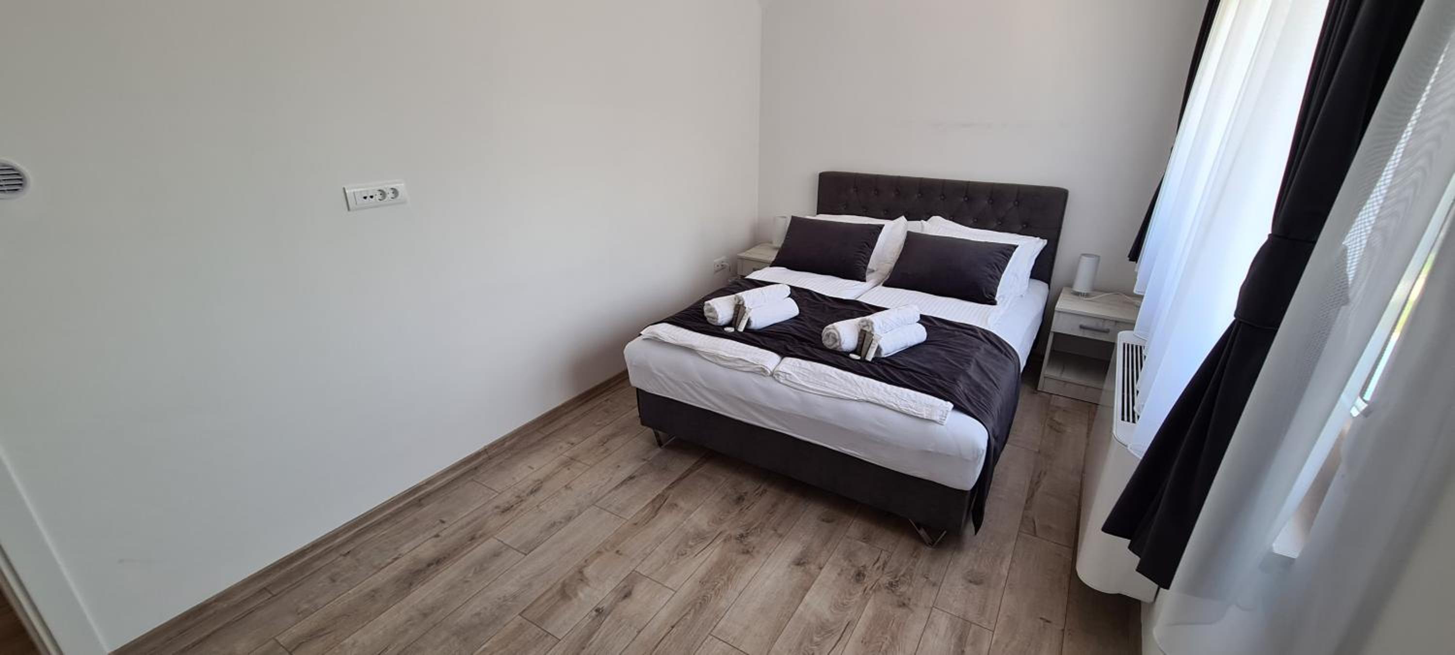 Two-Bedroom Apartment - Photo 7