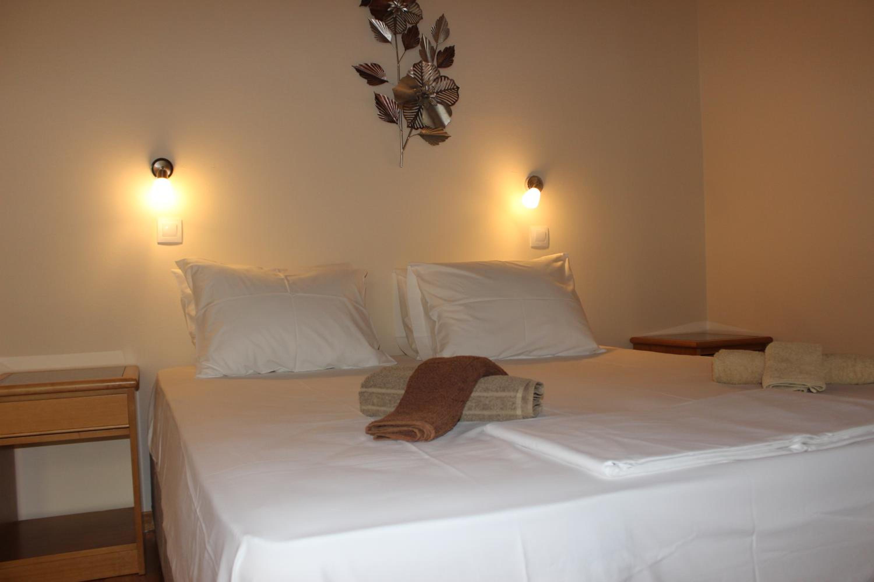 Triple Room with Garden View - Photo 1