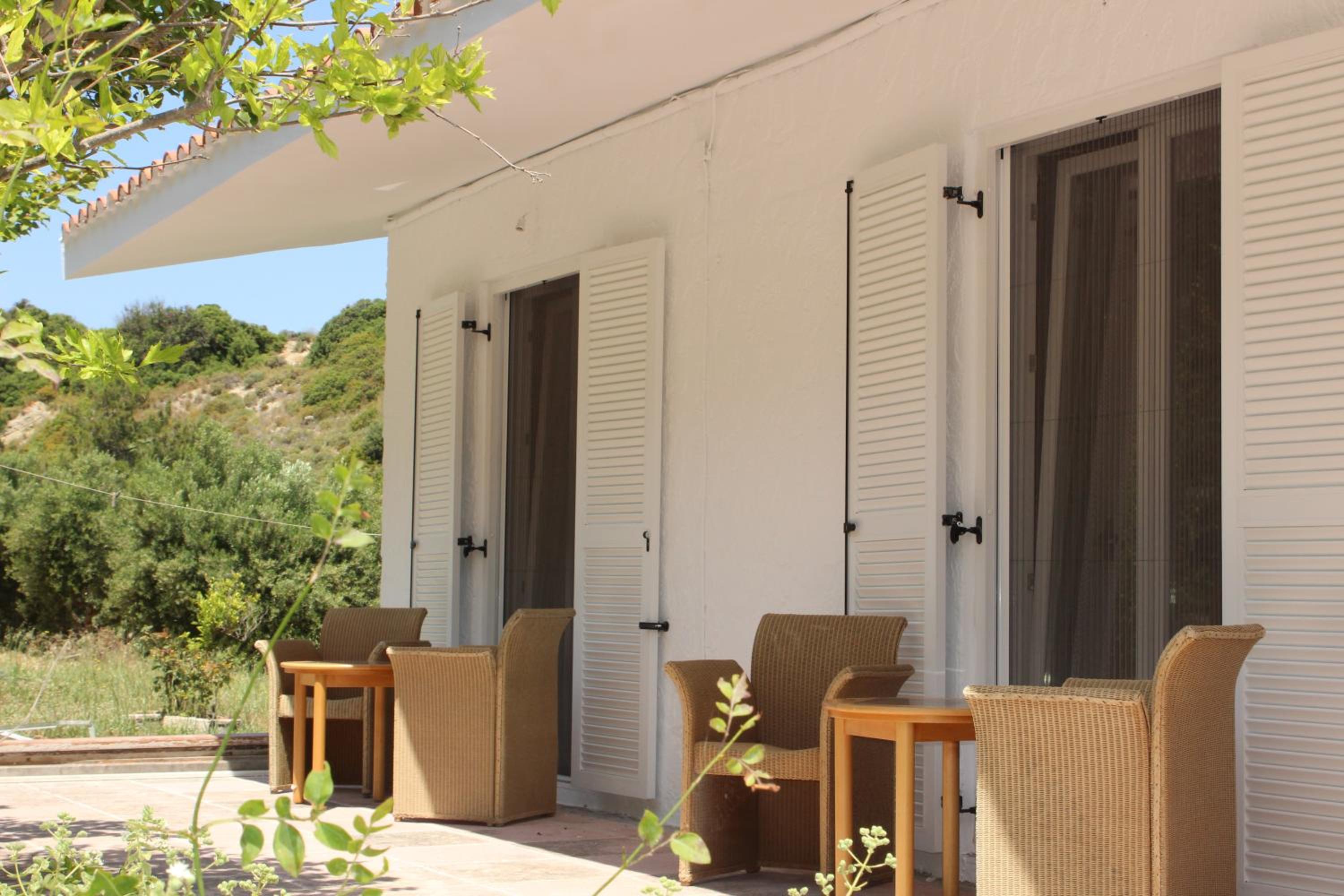 Triple Room with Garden View - Photo 4