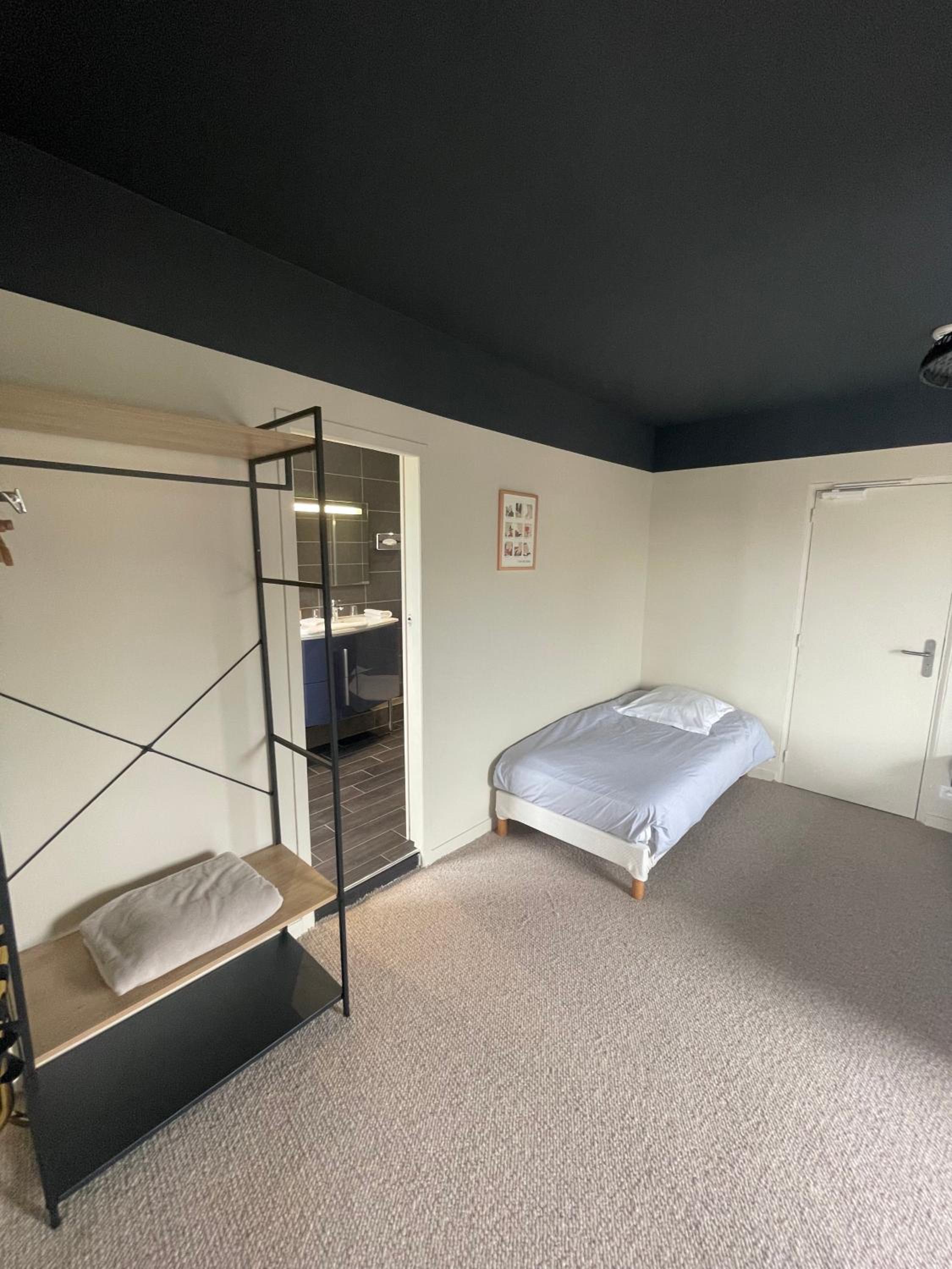 Double Room - Photo 1