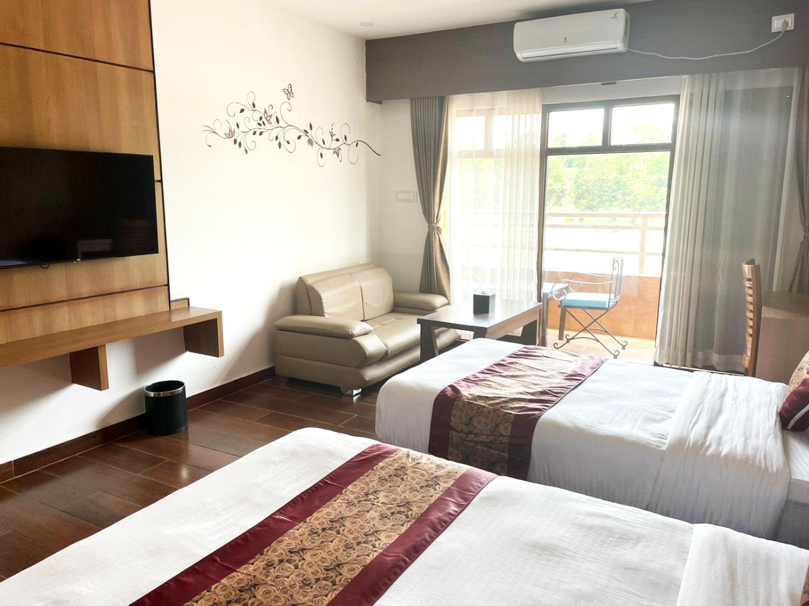Deluxe Junior Suite photo 1