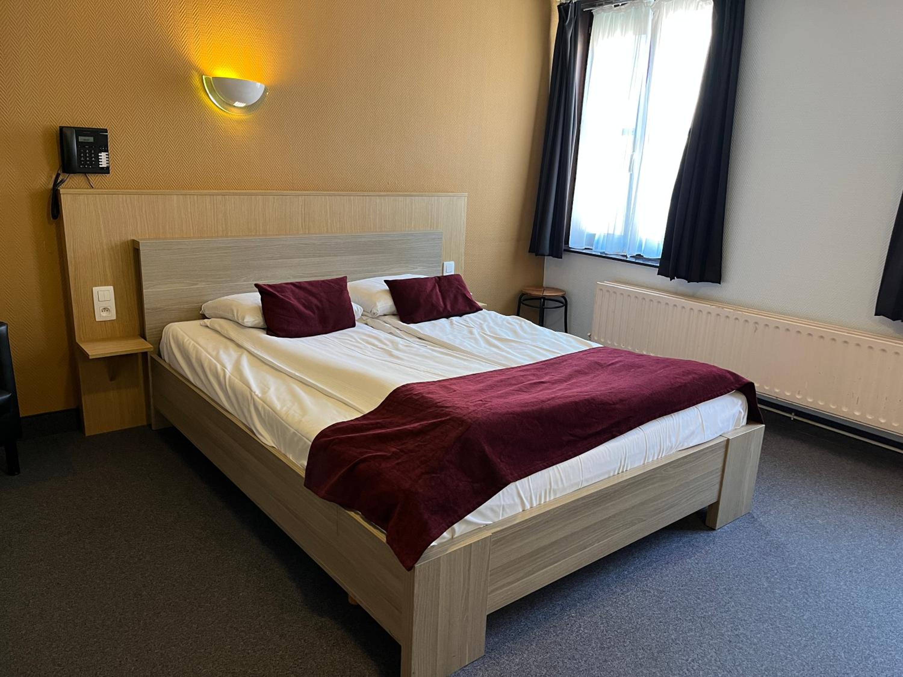 Double Room - Photo 1