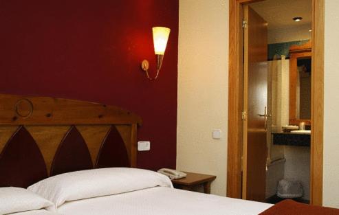 Superior Double or Twin Room photo 2