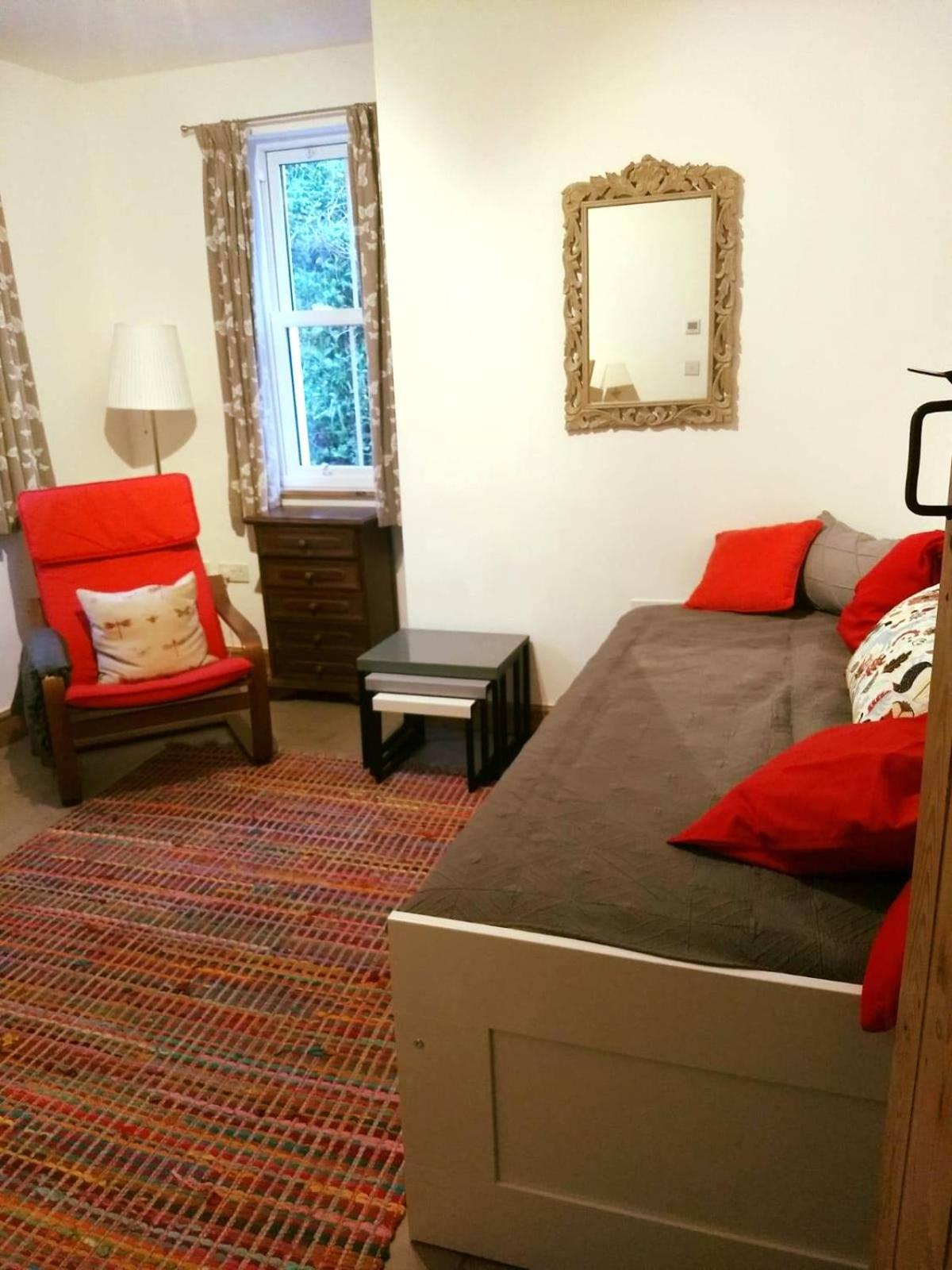 Four-Bedroom House photo 1