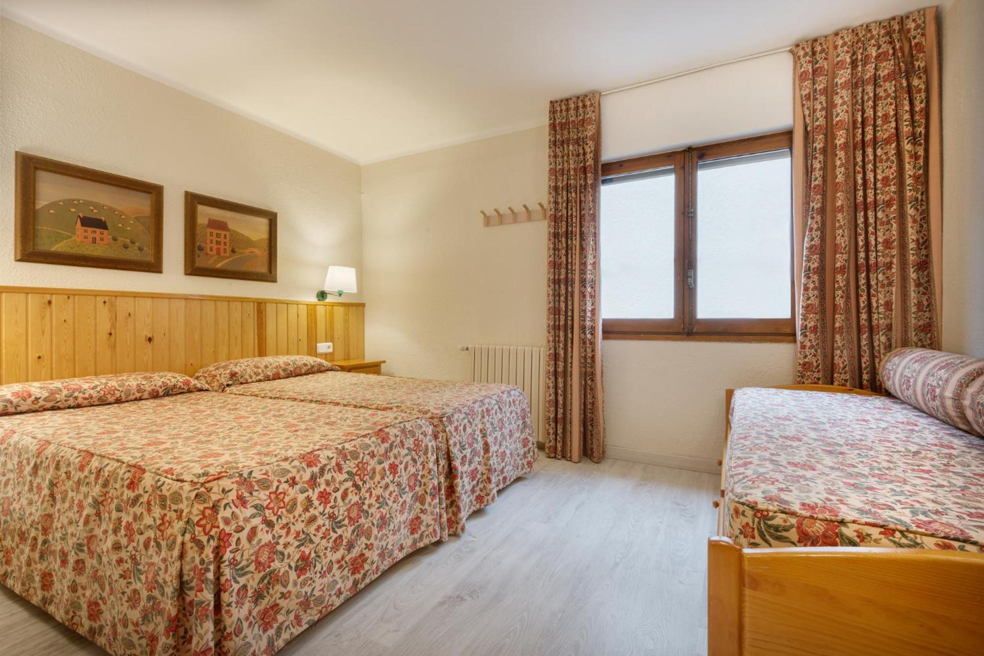 Habitación Doble con Cama Extra (3 Adultos)