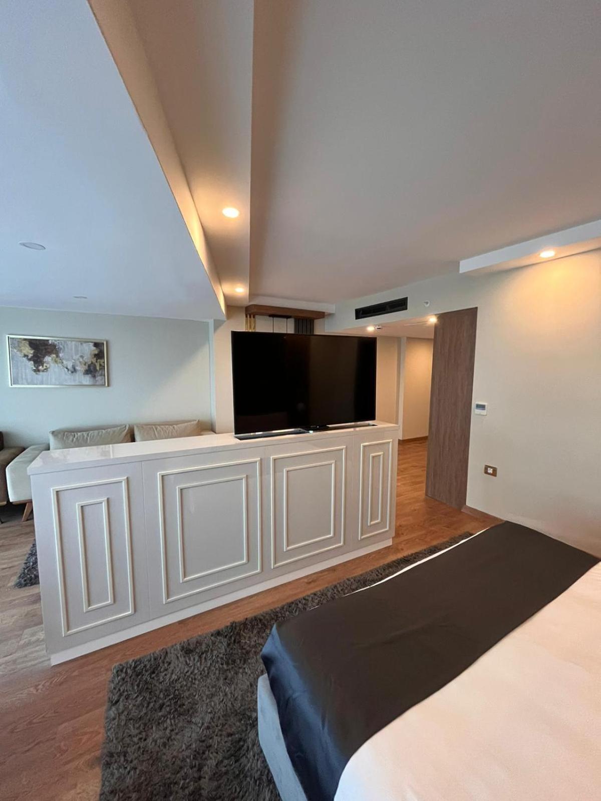 Premium Deluxe Terrace Room with Lake View