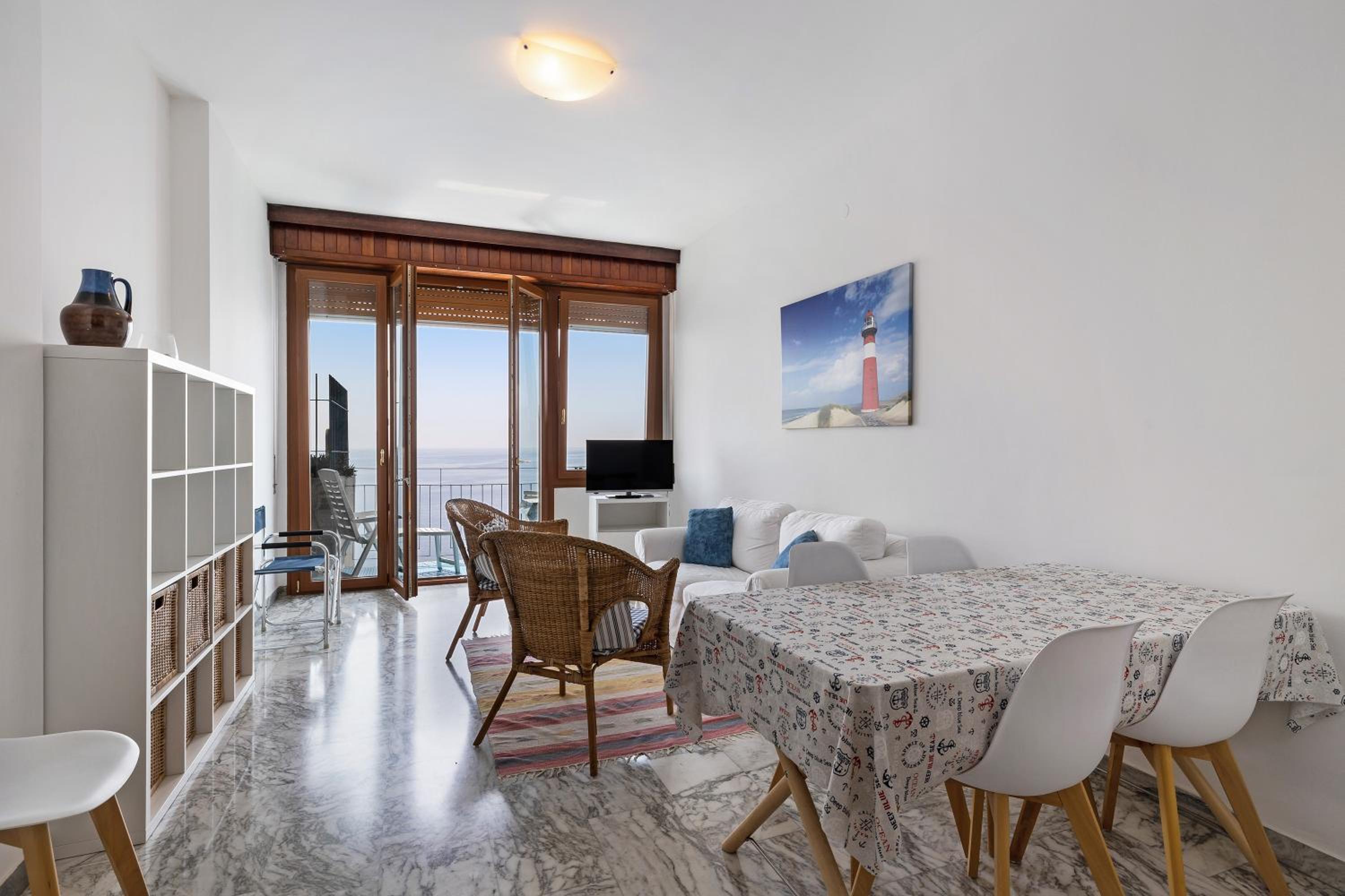 Two-Bedroom Deluxe Apartment with Ocean View photo 3