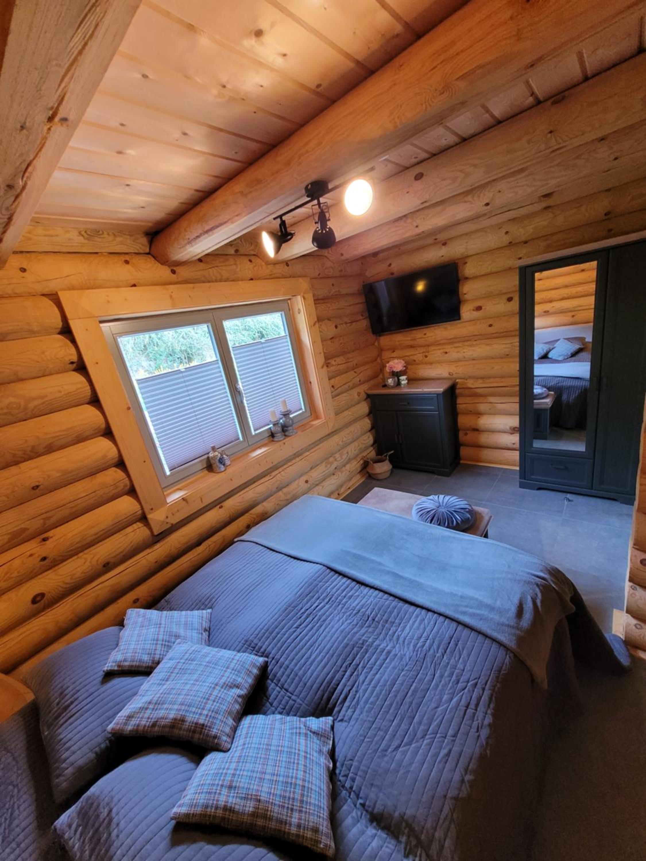 Two-Bedroom House photo 2