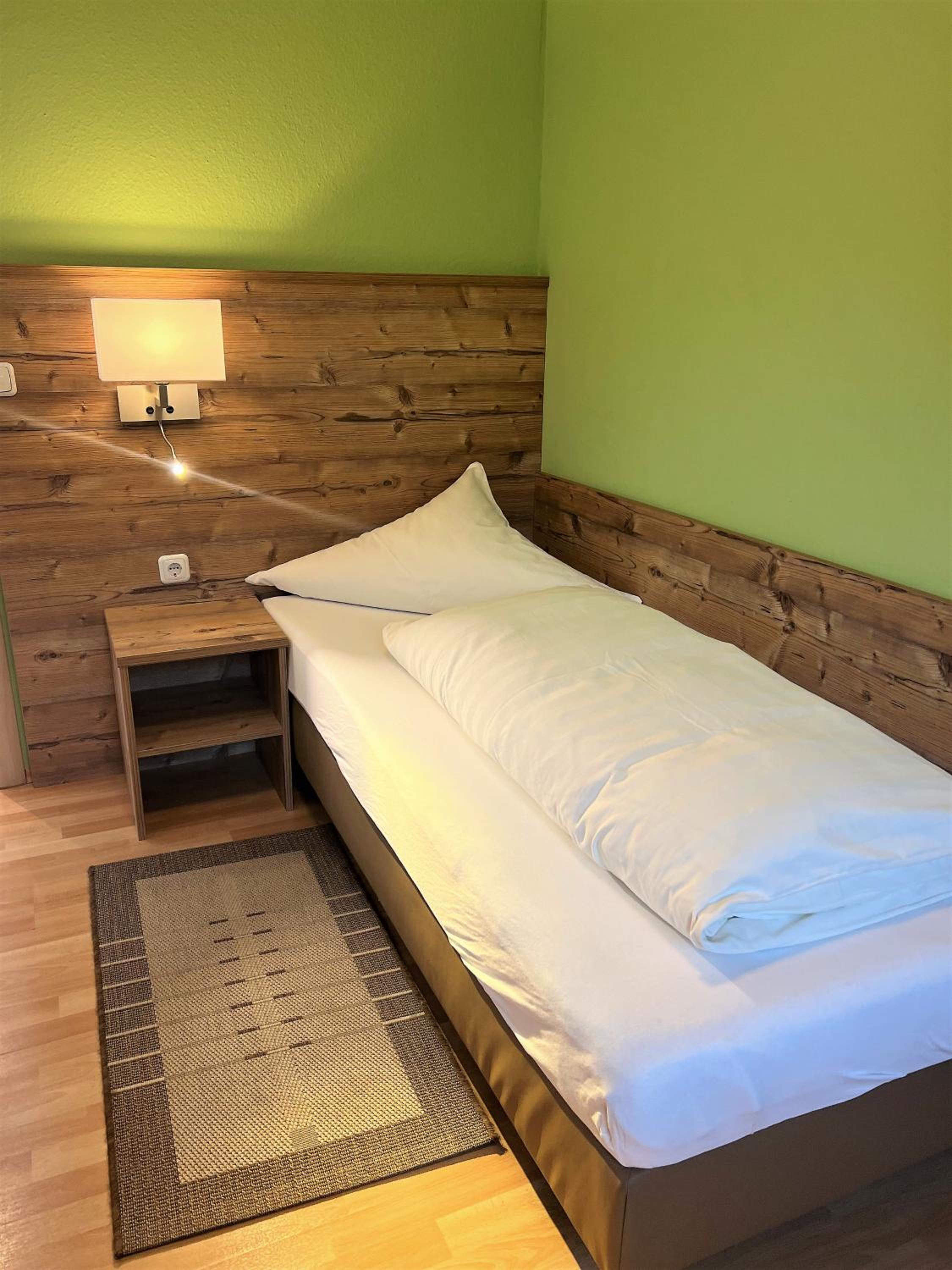 Single Room with Street View