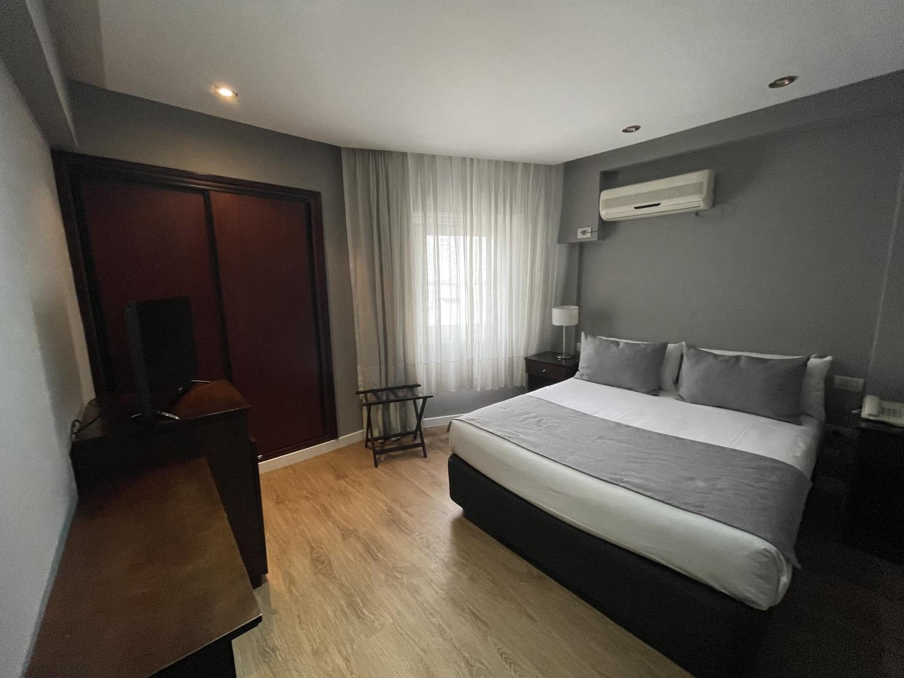 Budget Double Room photo 1