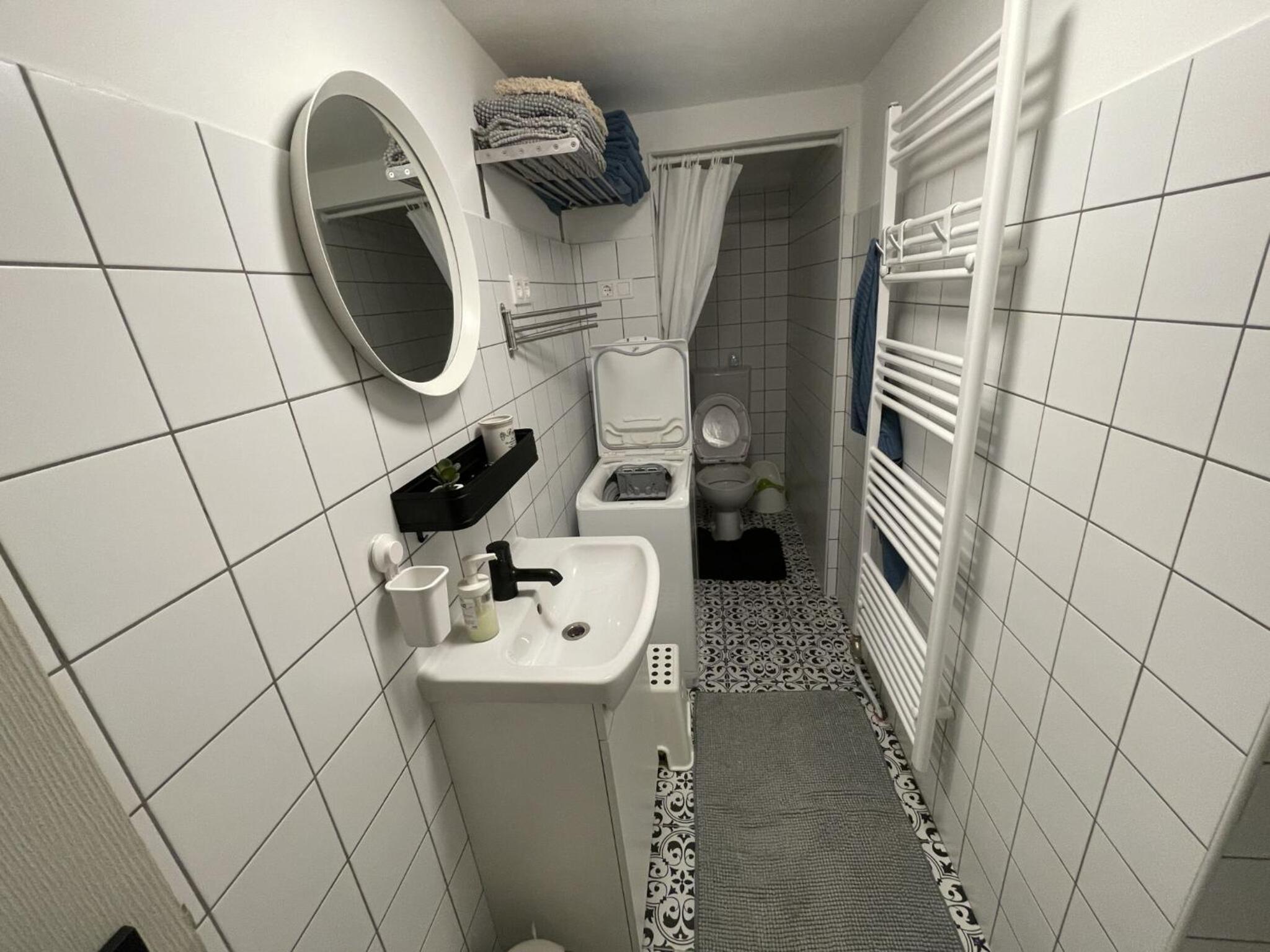 Two-Bedroom Apartment - Photo 5