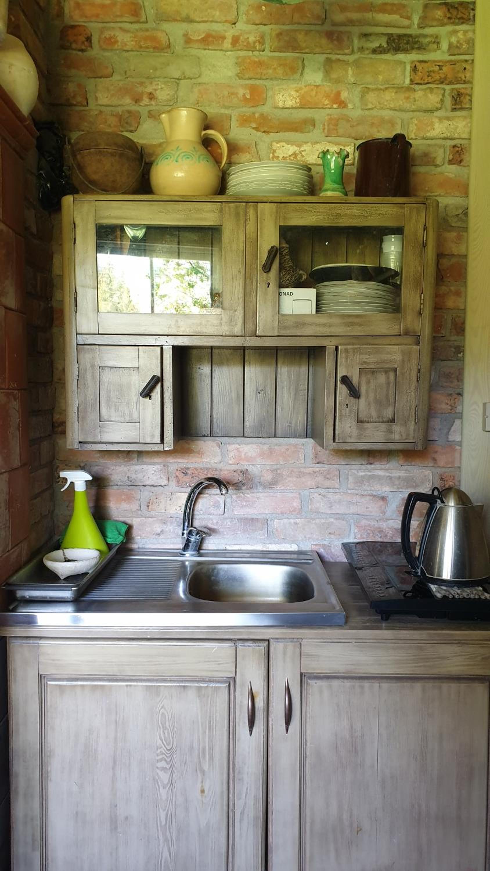 One-Bedroom House - Photo 17
