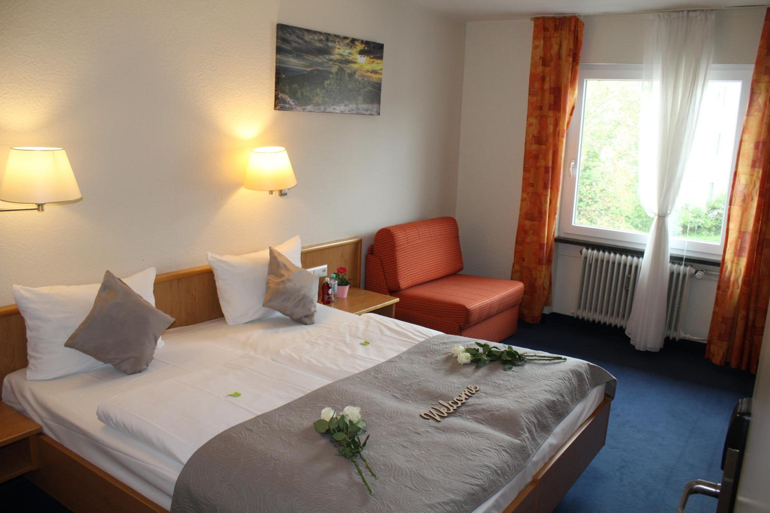 Double Room - Photo 12