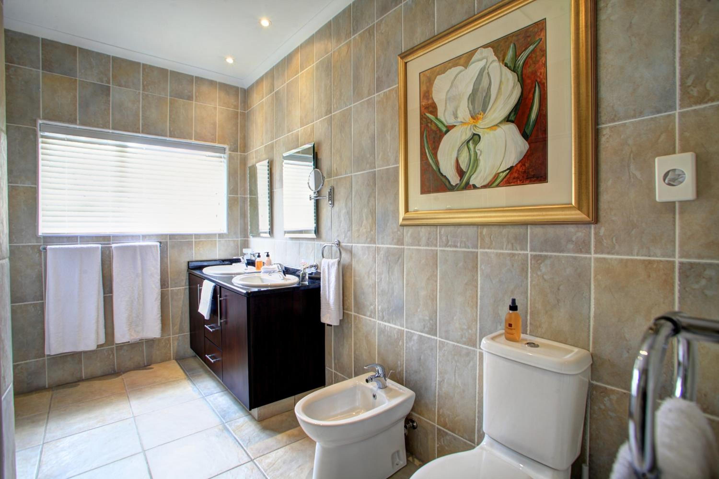 Luxury Suite 7 - Photo 11