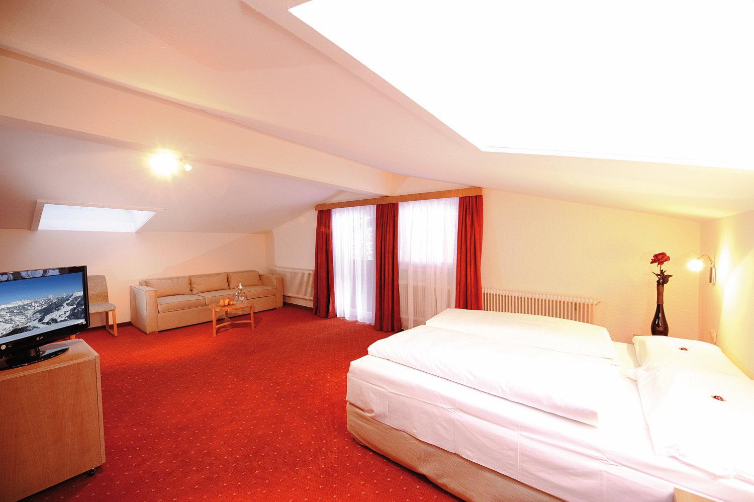Suite with Balcony - Photo 10