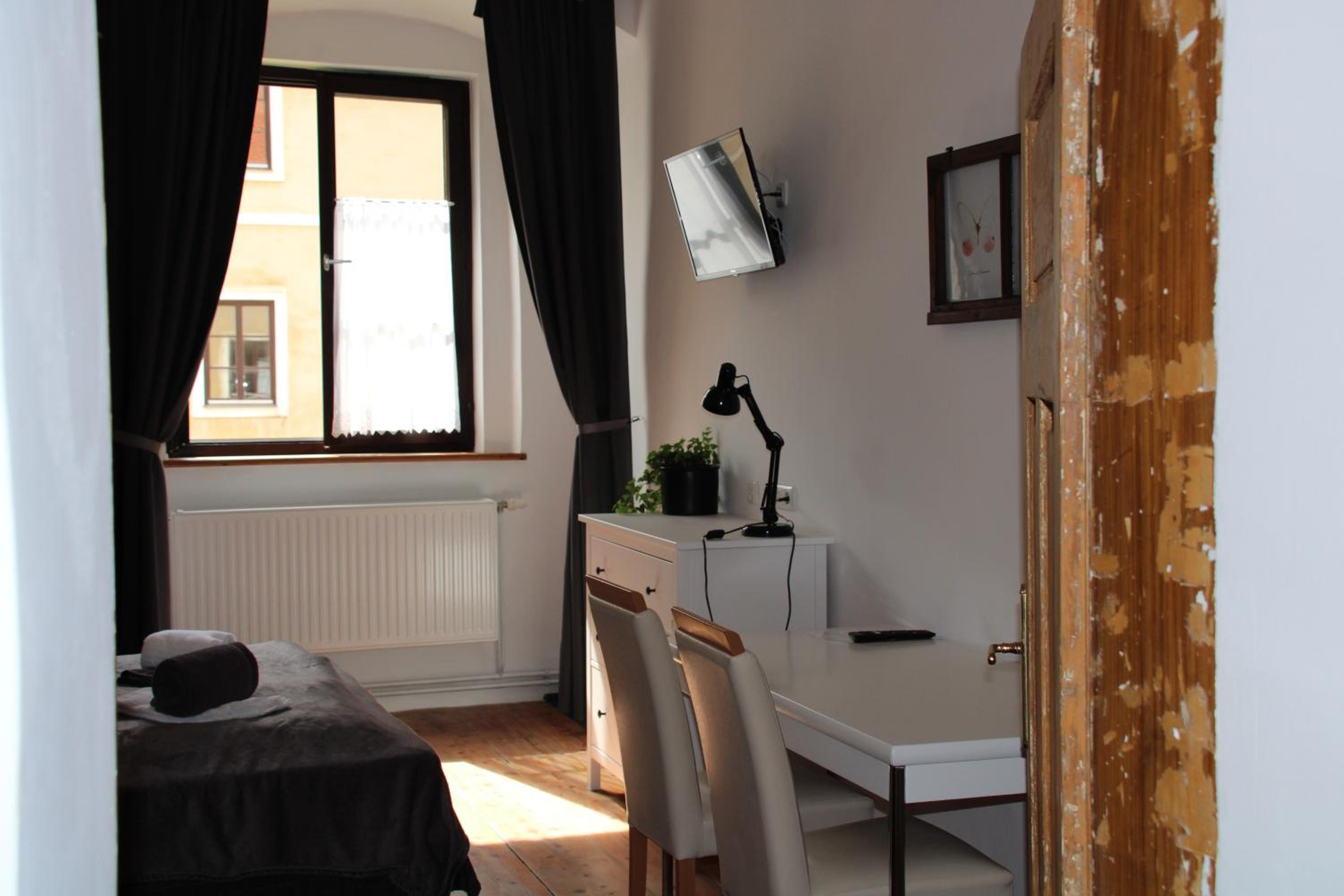 Two-Bedroom Suite - Photo 11