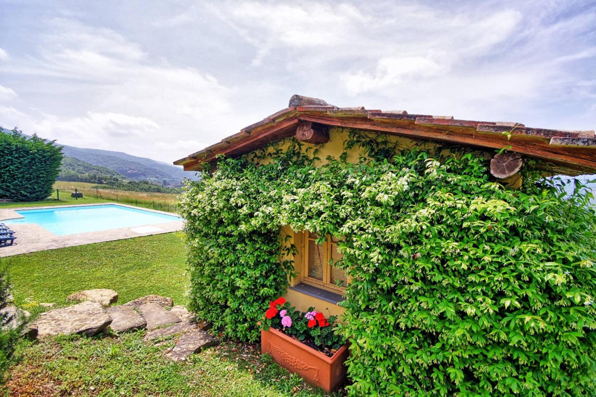 Five-Bedroom Villa - Split Level  - Photo 34