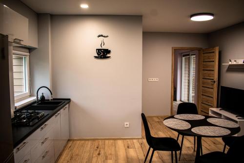 One-Bedroom Apartment - Photo 6