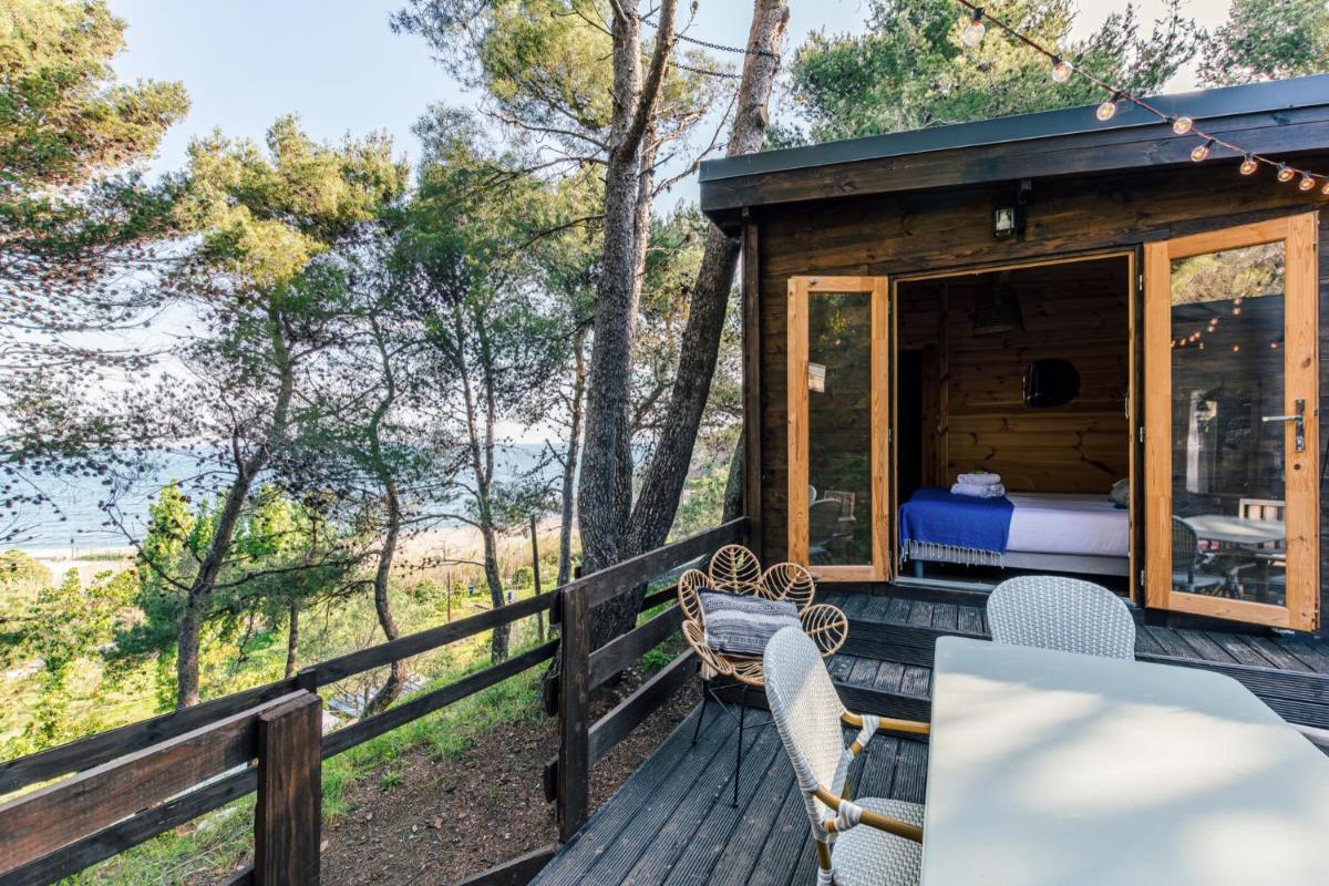 Bungalow with Sea View photo 3