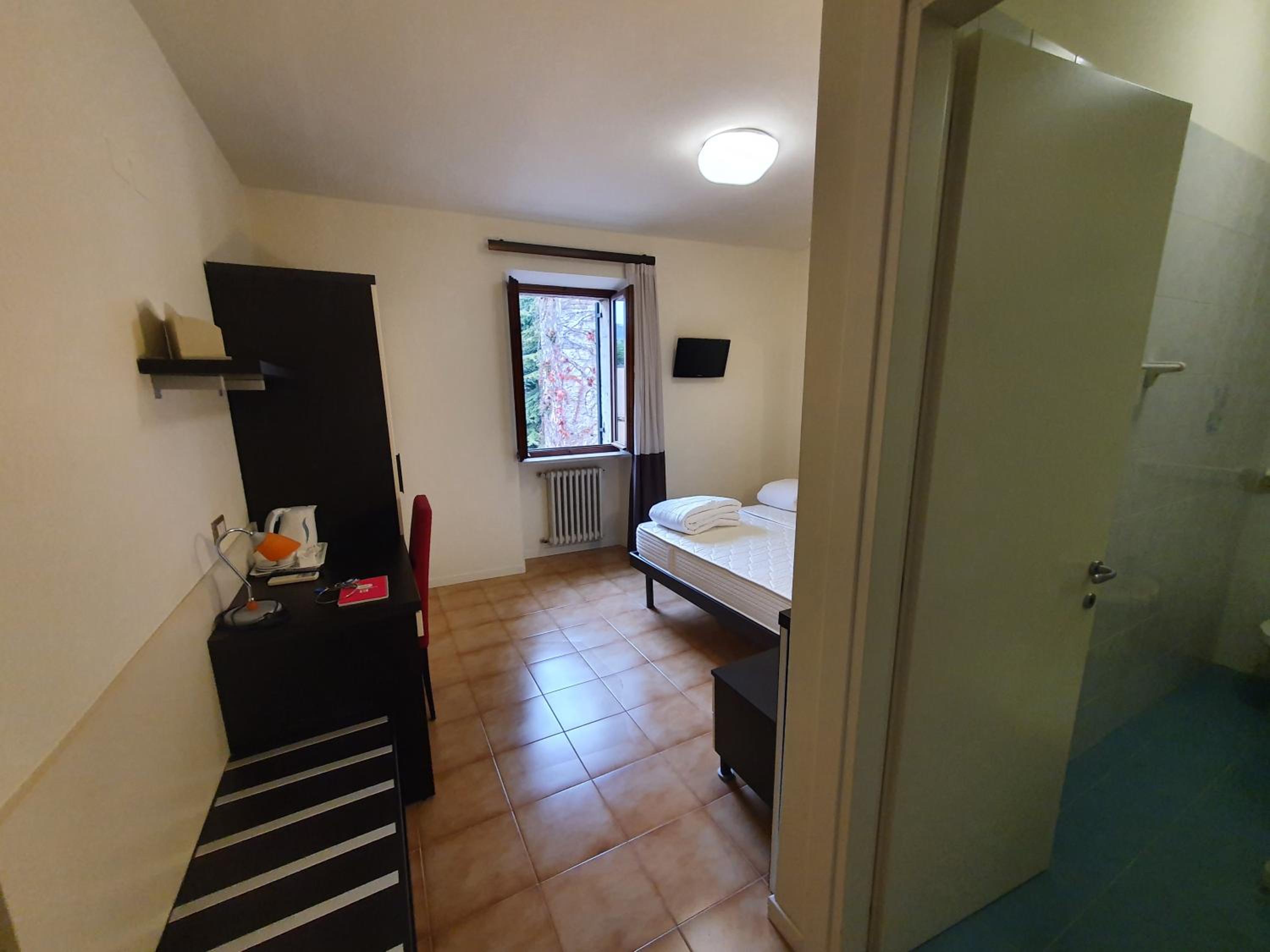 Small Double Room photo 1