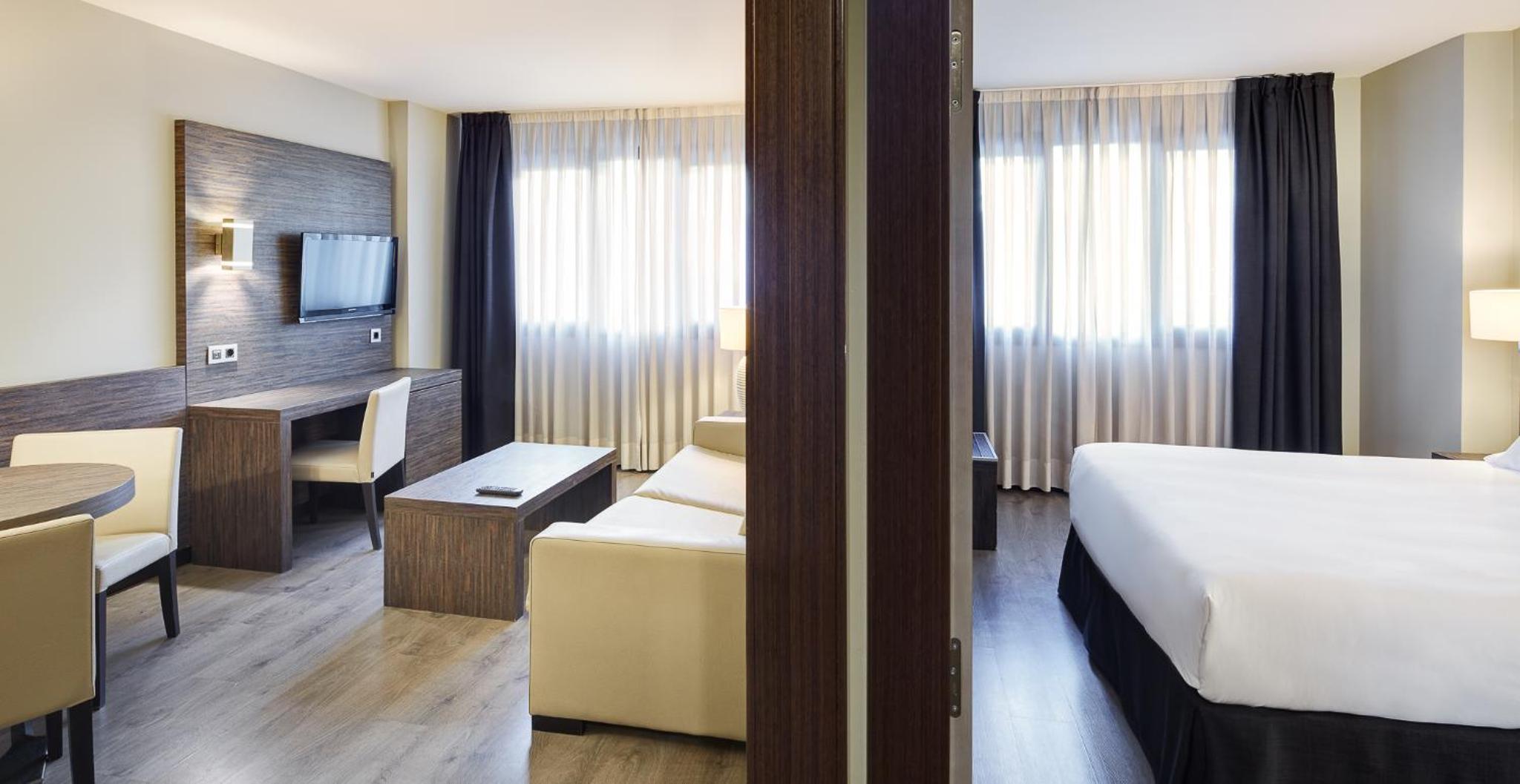 Superior Double or Twin Room - Photo 4