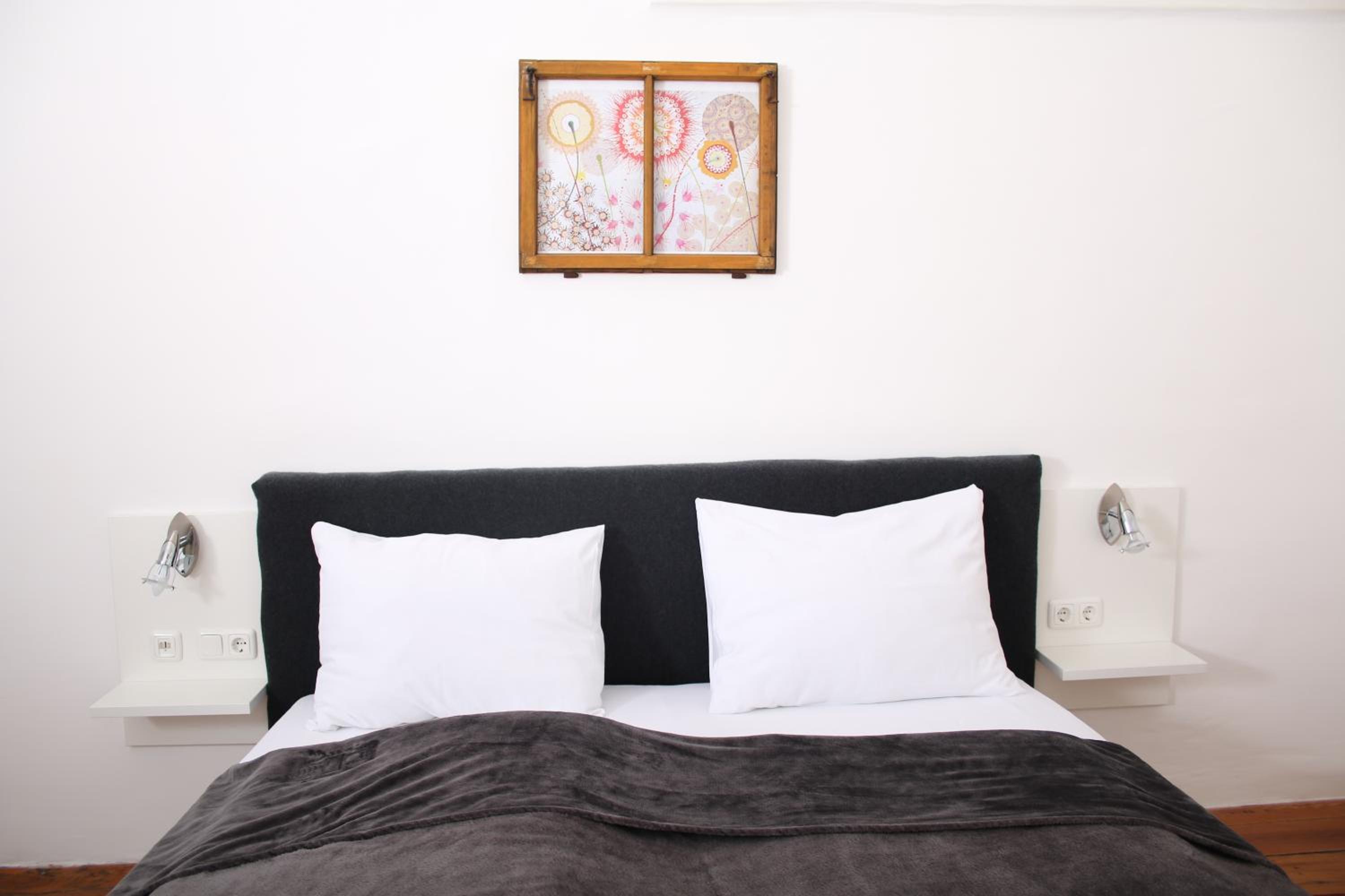 Large Double Room - Photo 34