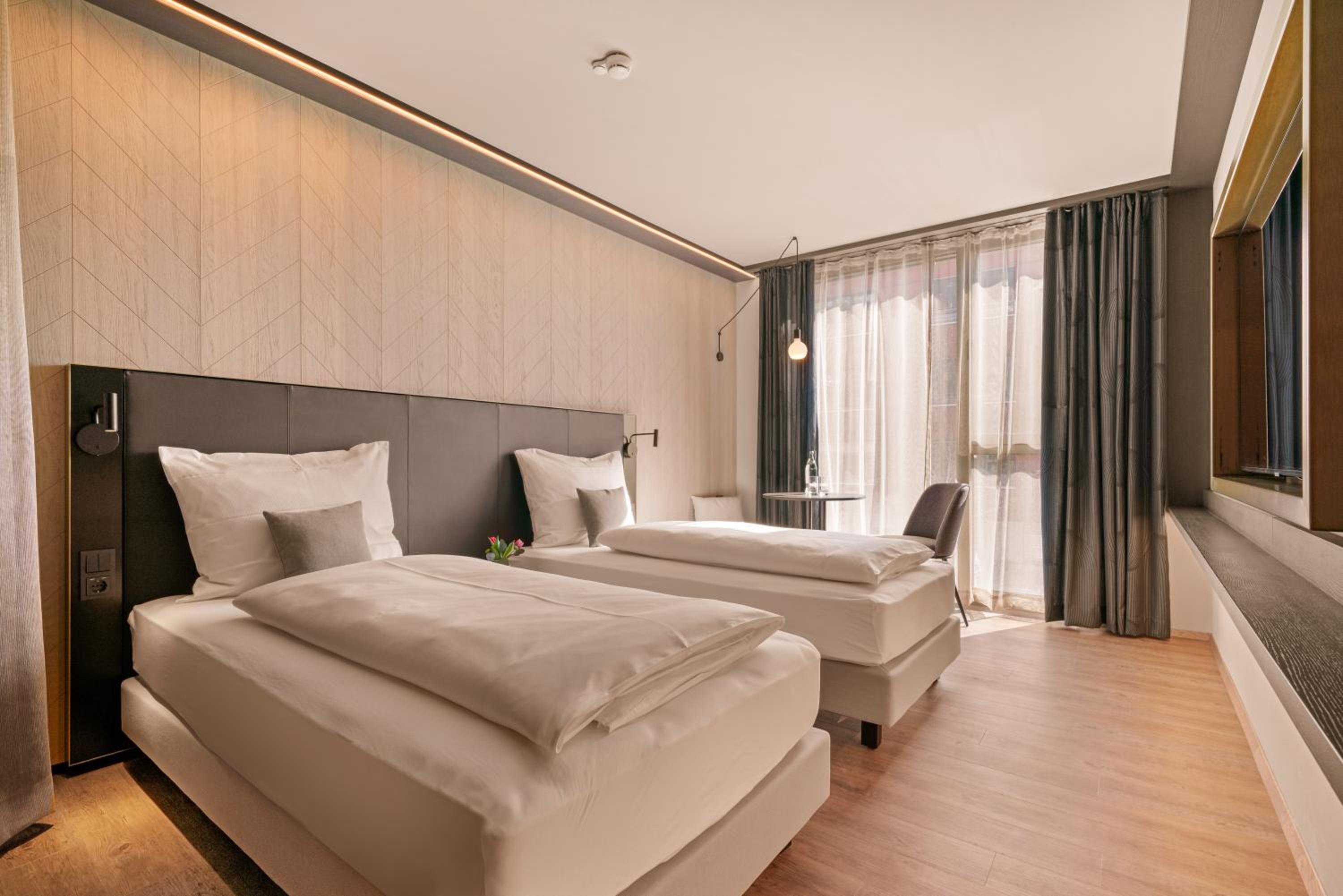 Double or Twin Room photo 3