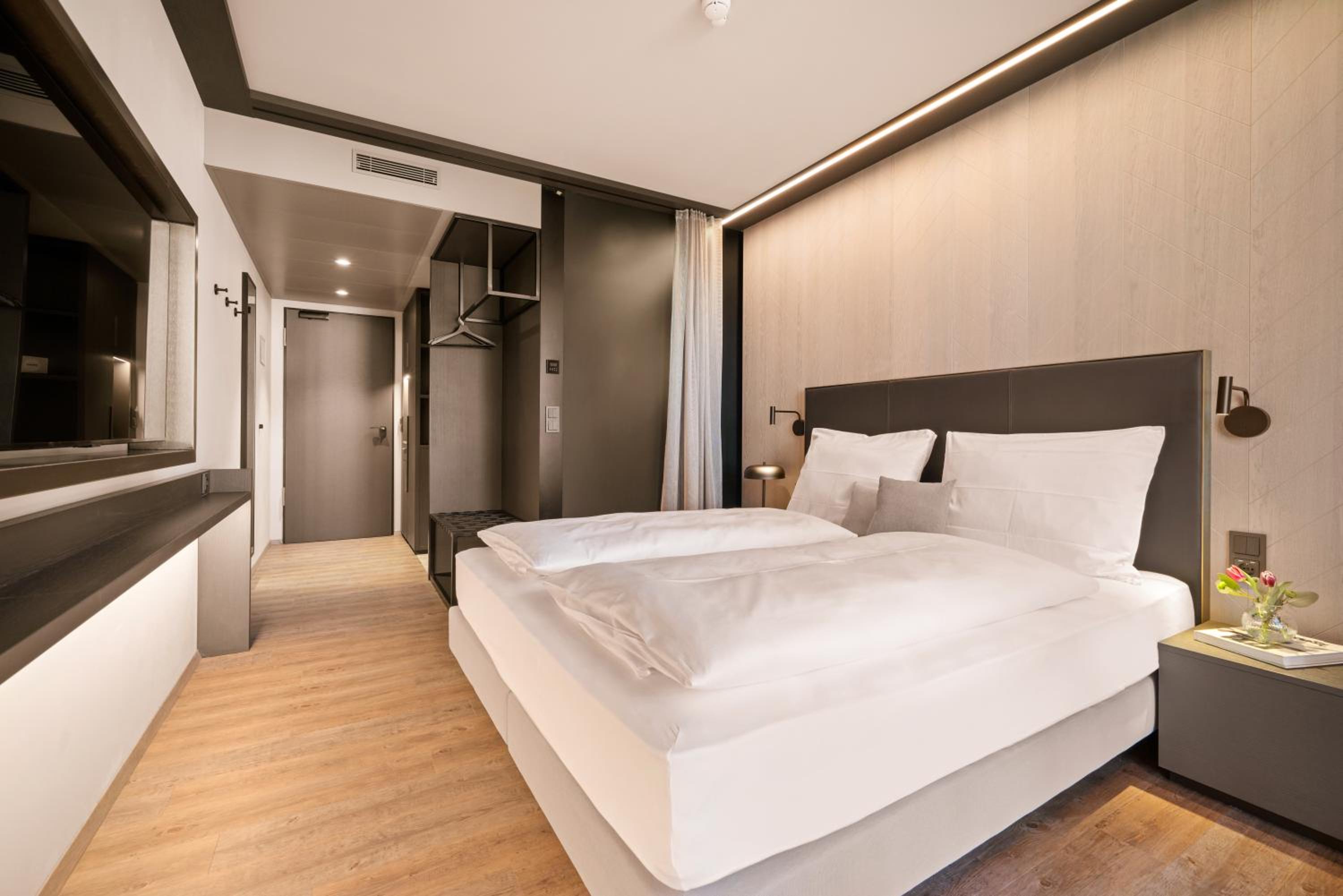Deluxe Double Room photo 3