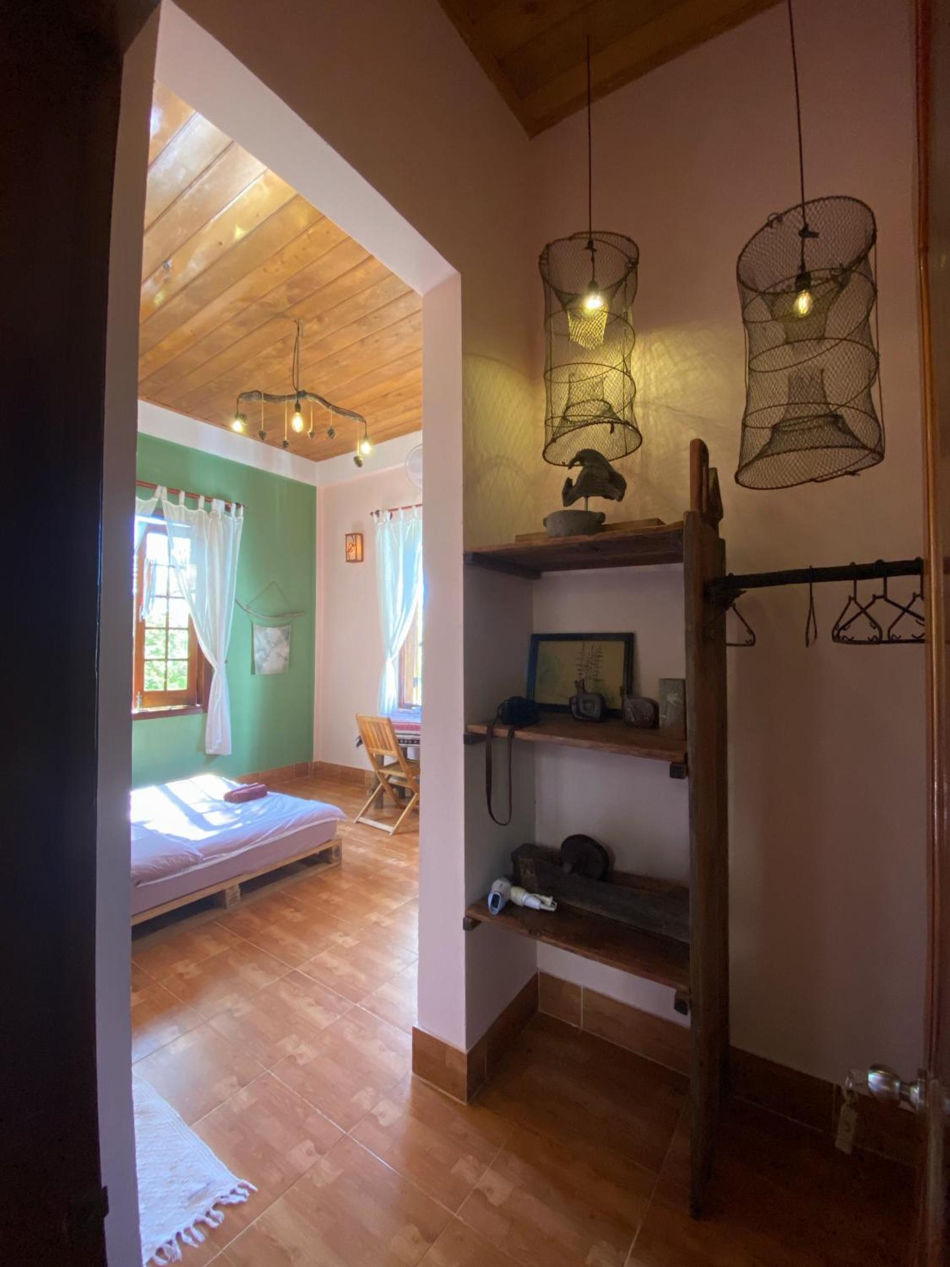 Deluxe Room (2 Adults + 1 Child) photo 2
