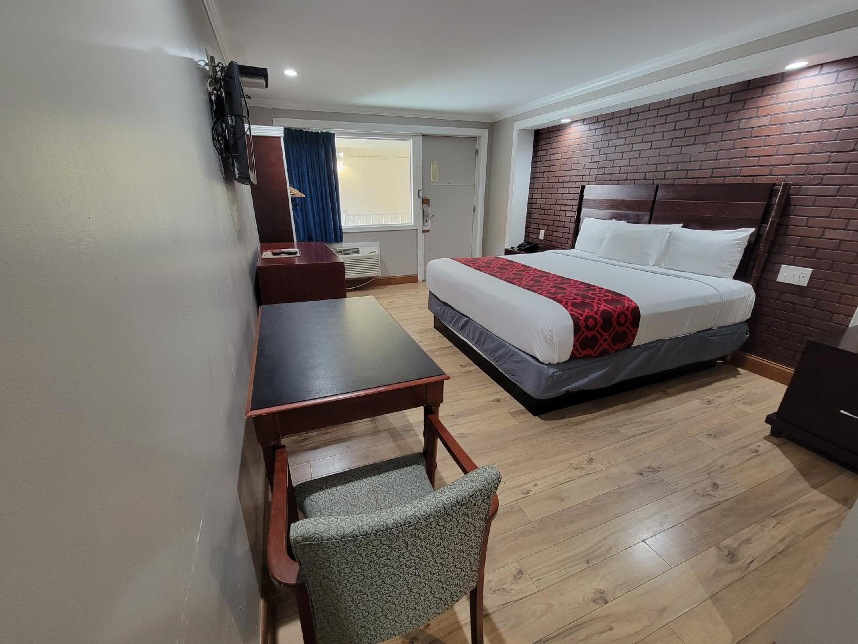King Room - Photo 10