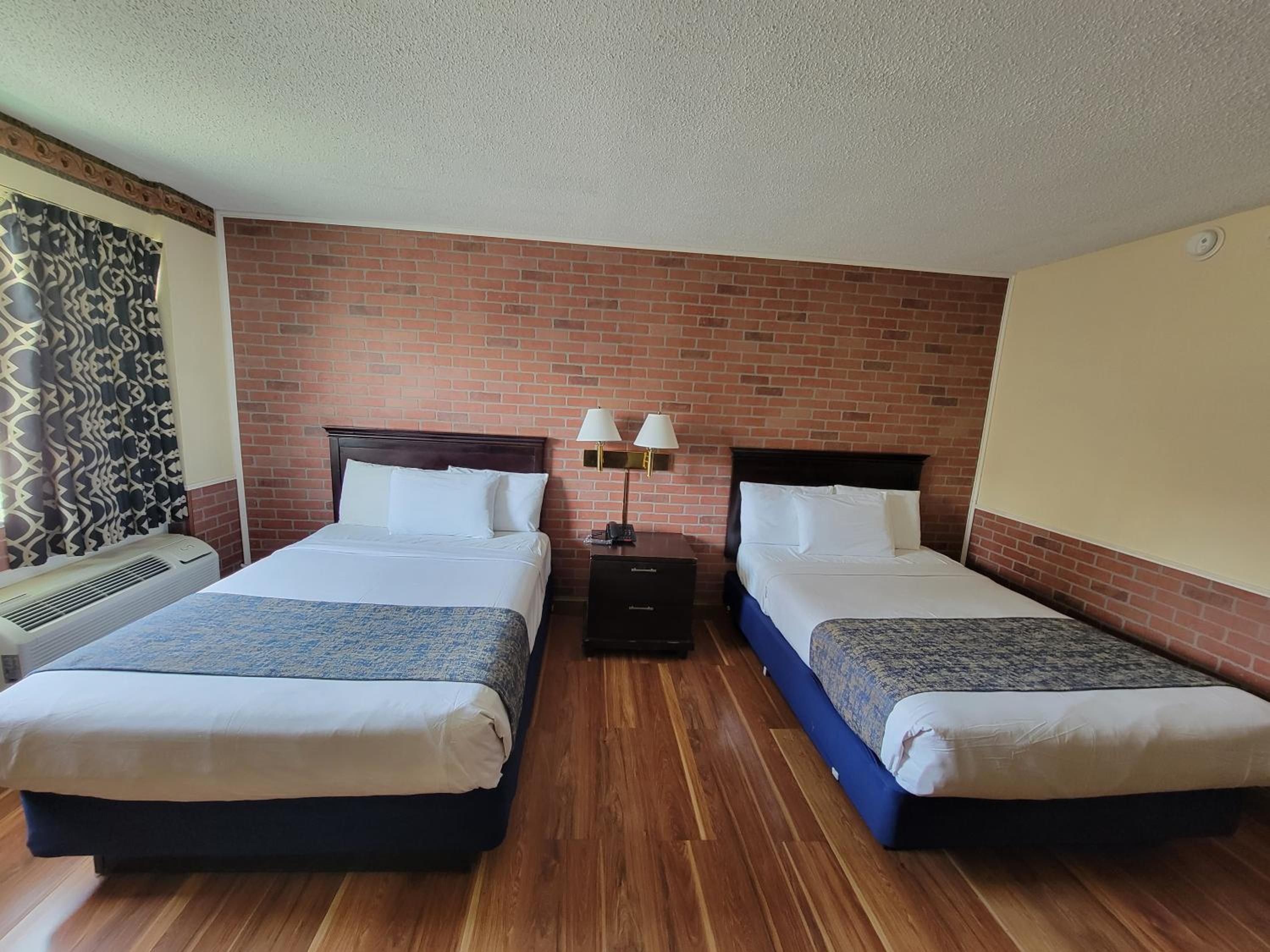Double Room - Photo 1
