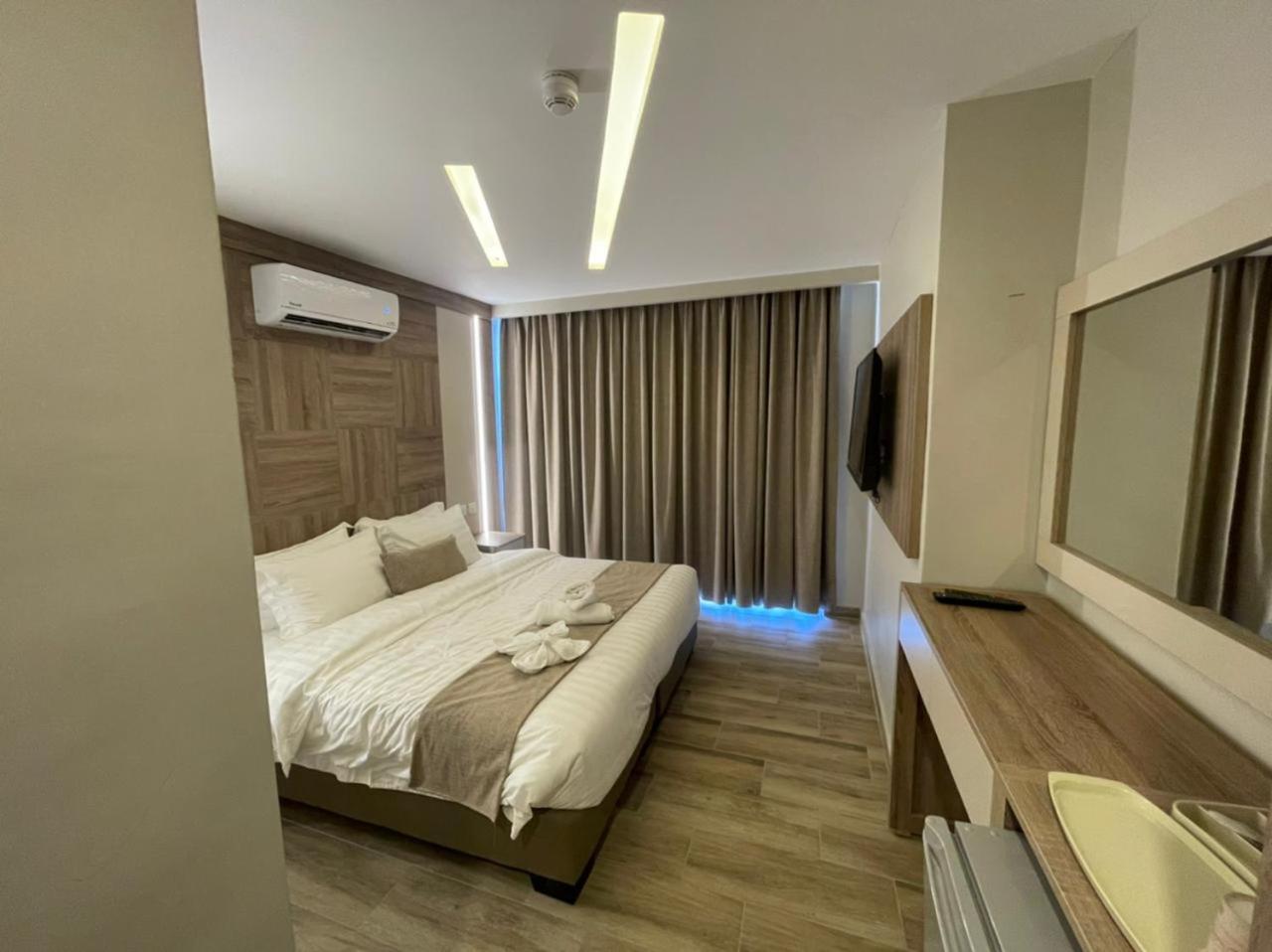 Deluxe Double Room - Photo 6
