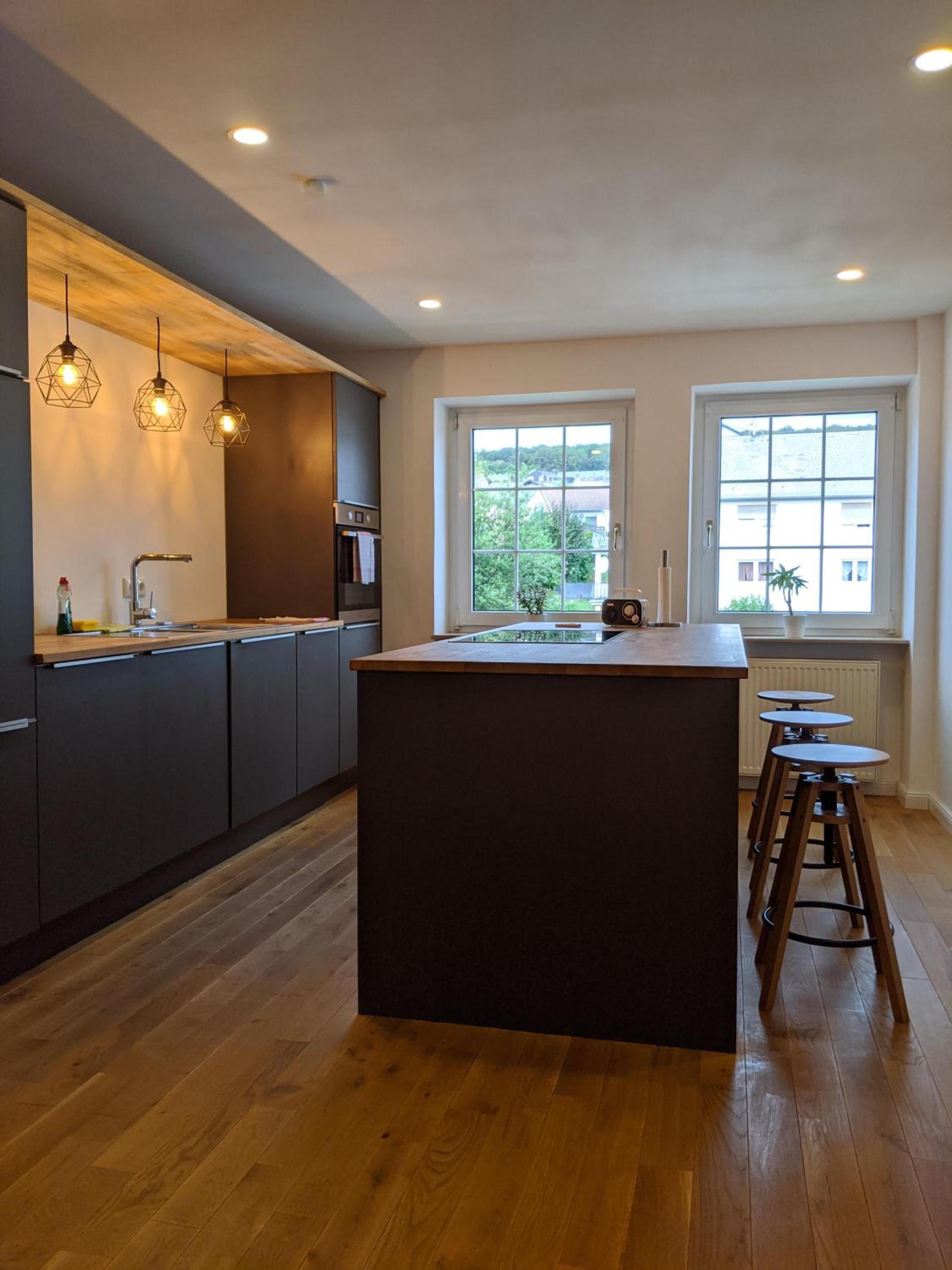 Apartment with City View - Photo 4
