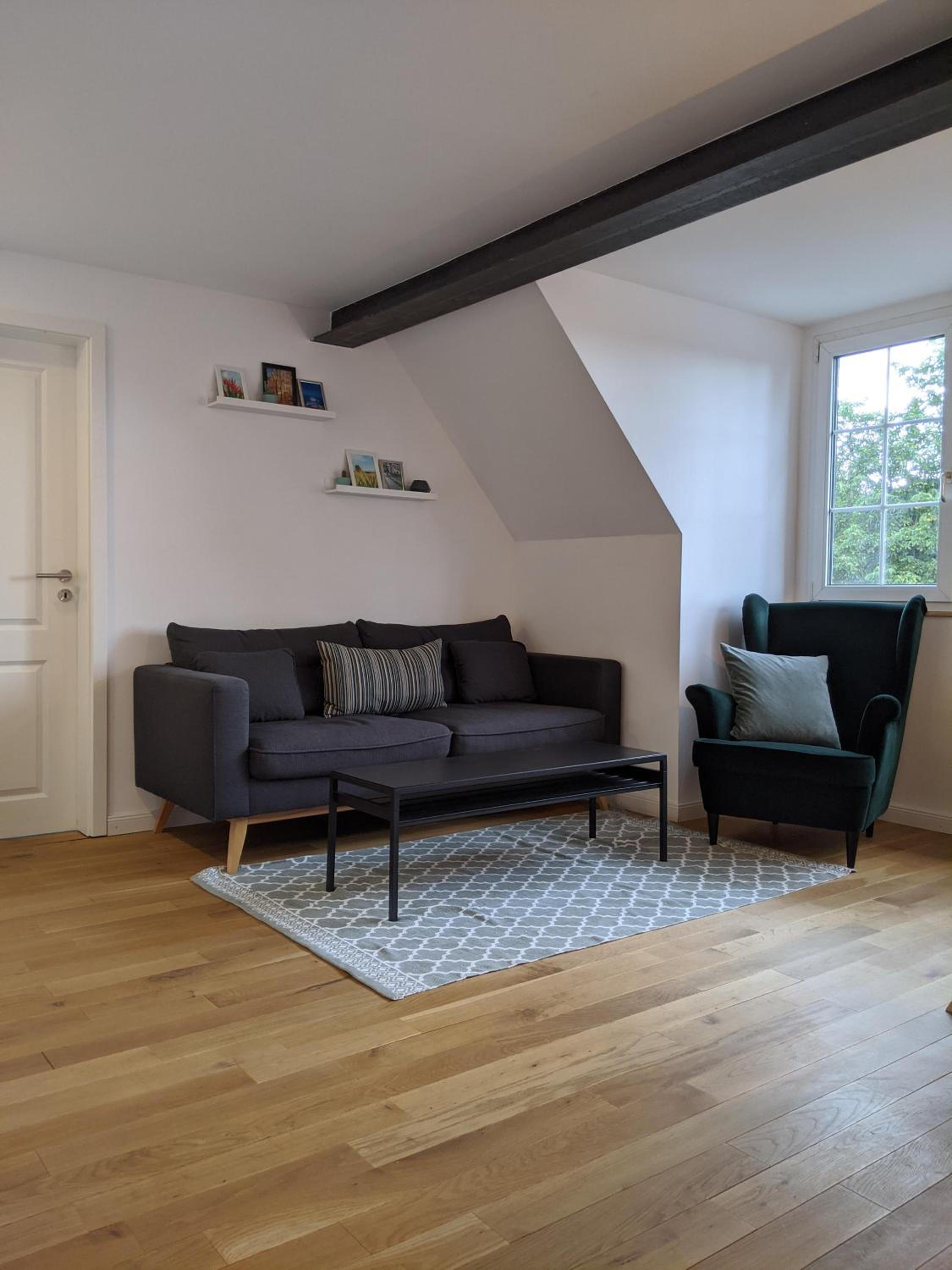 Apartment with City View - Photo 2